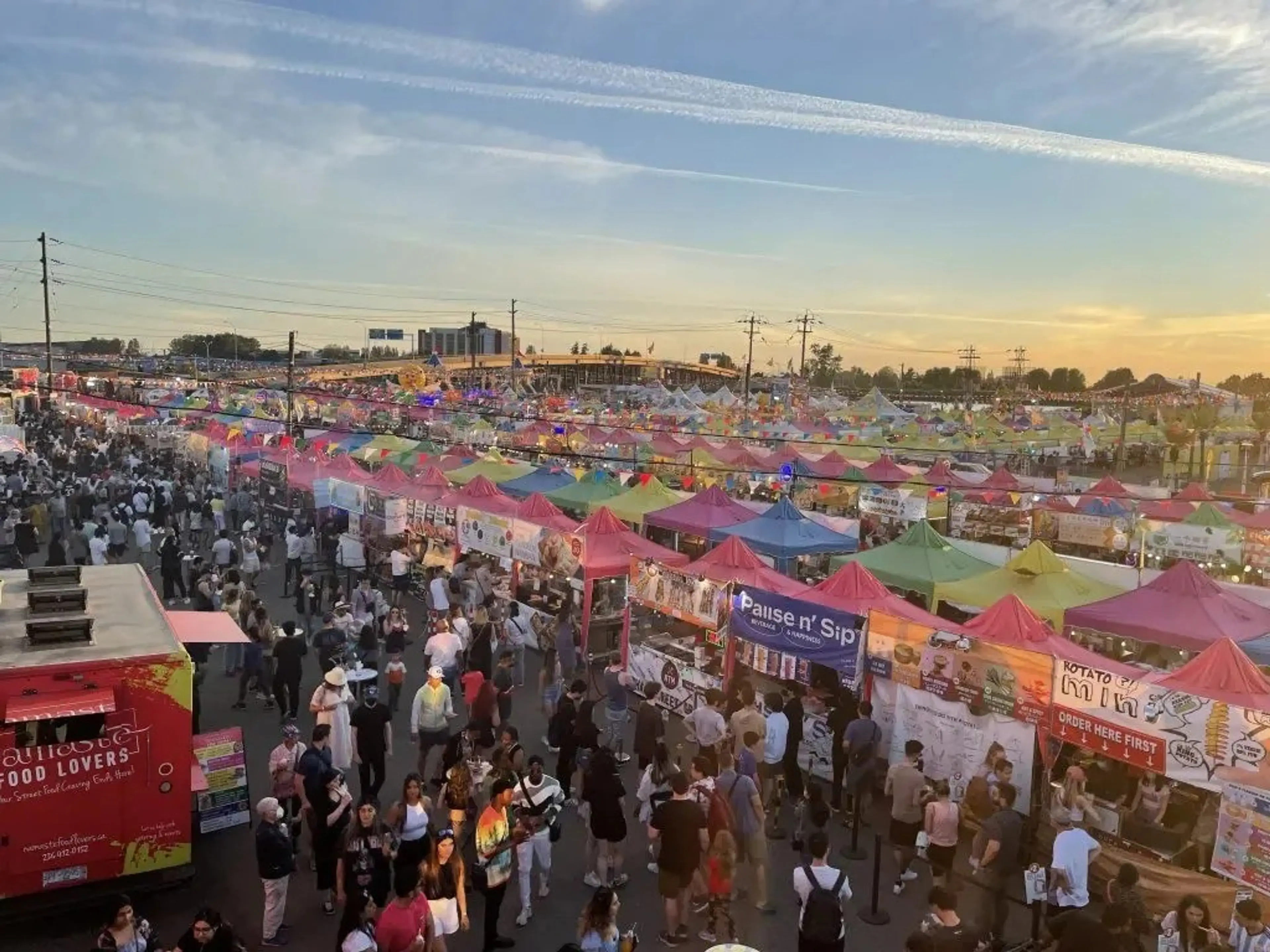 w-1024h-768-8d9bfb-Night-Market-2-1024x768