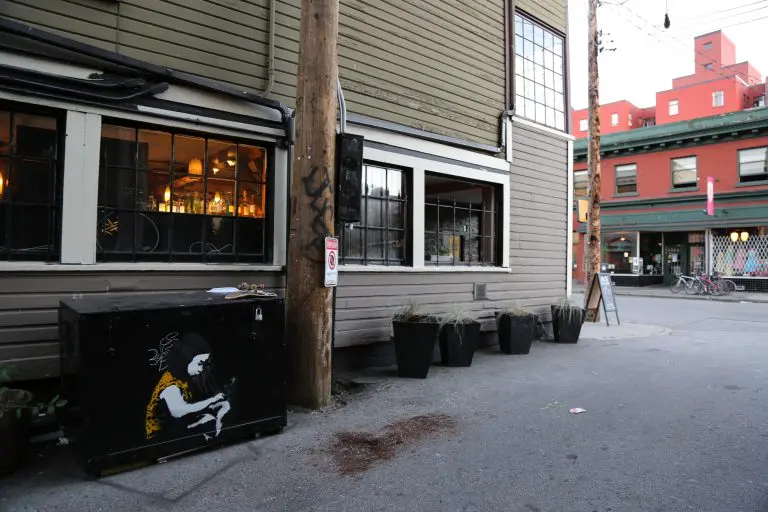 Mural by @IHeartStencils