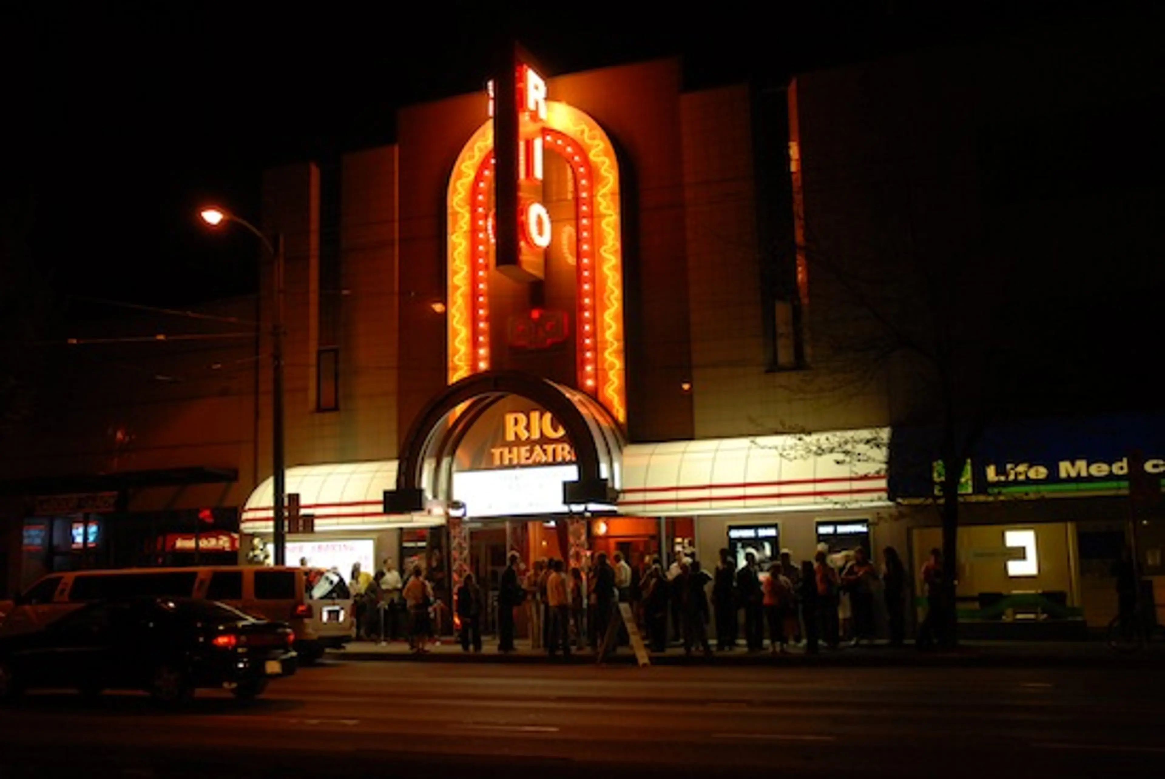Walk your own red carpet at the Rio Theatre’s Oscars Screening & Party!