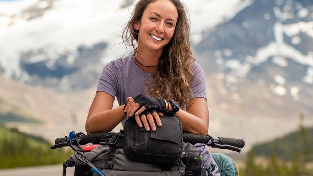 w-640h-360-521edd-VIMMFF-2025-Fall-Series-speaker-Claudia-Bastien (6)