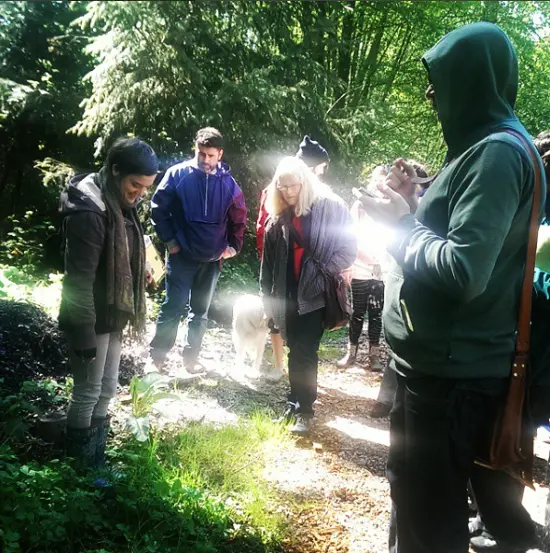 An herb walk in Stanley Park | Photo credit: Bronwen Erickson @birchwoodherbals