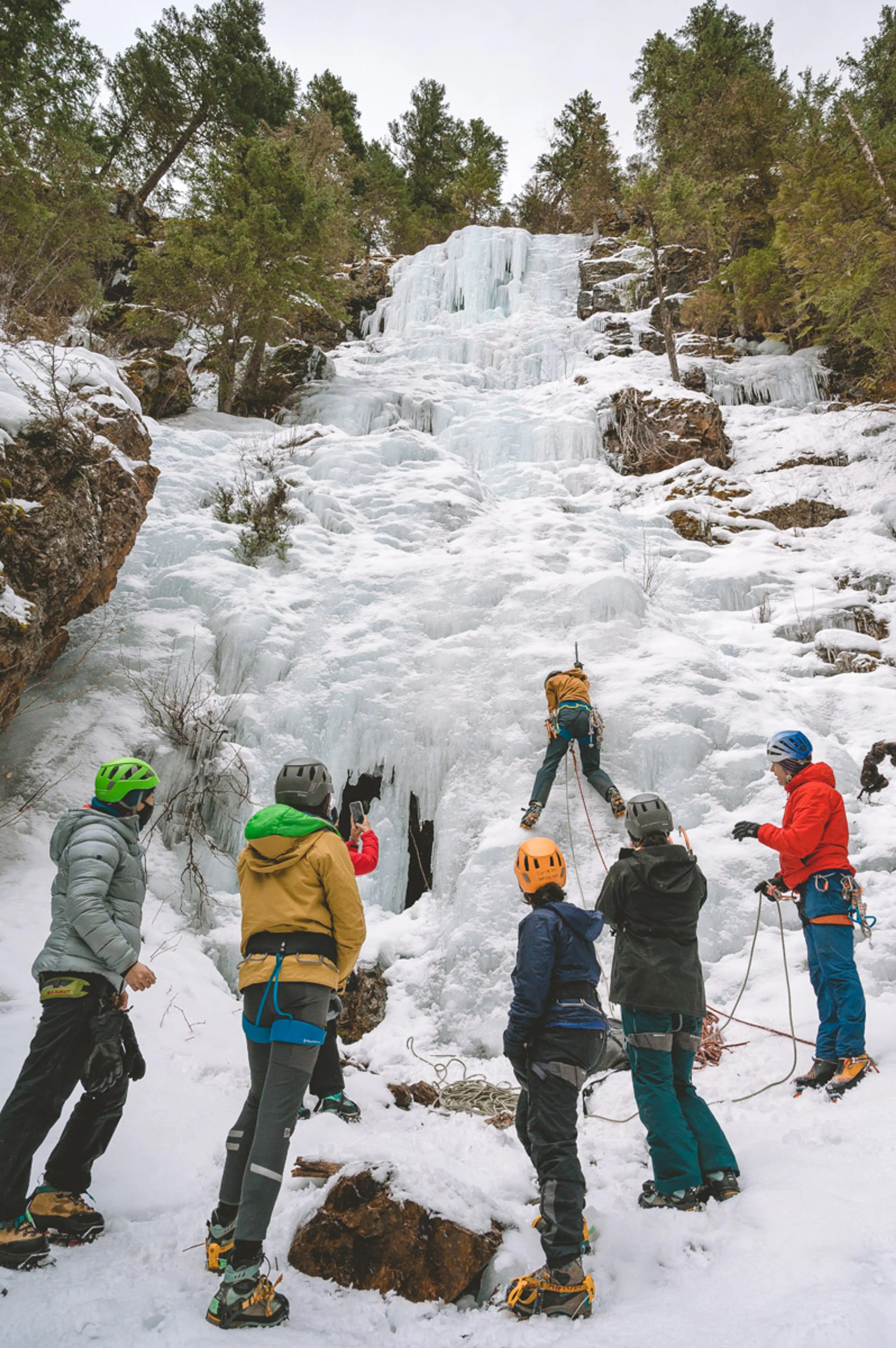 Colour the Trails ice climbing event