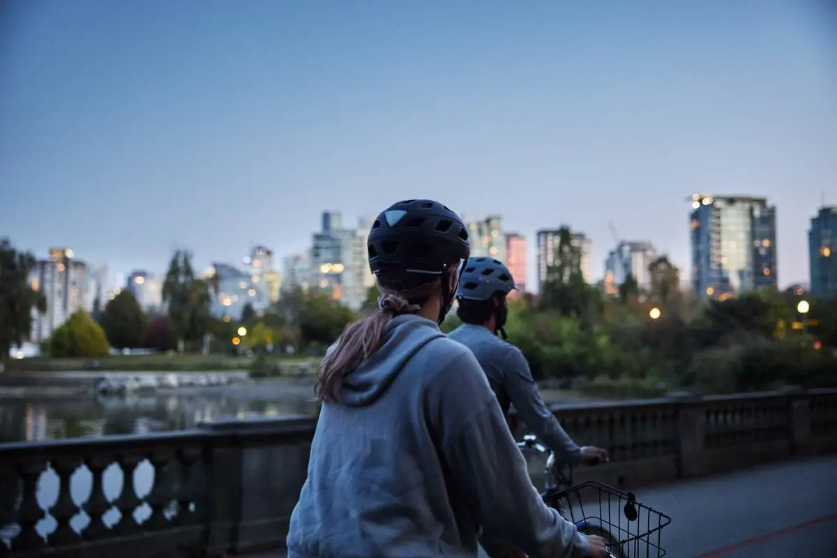 From Lively City Life to Pristine Nature in One Day