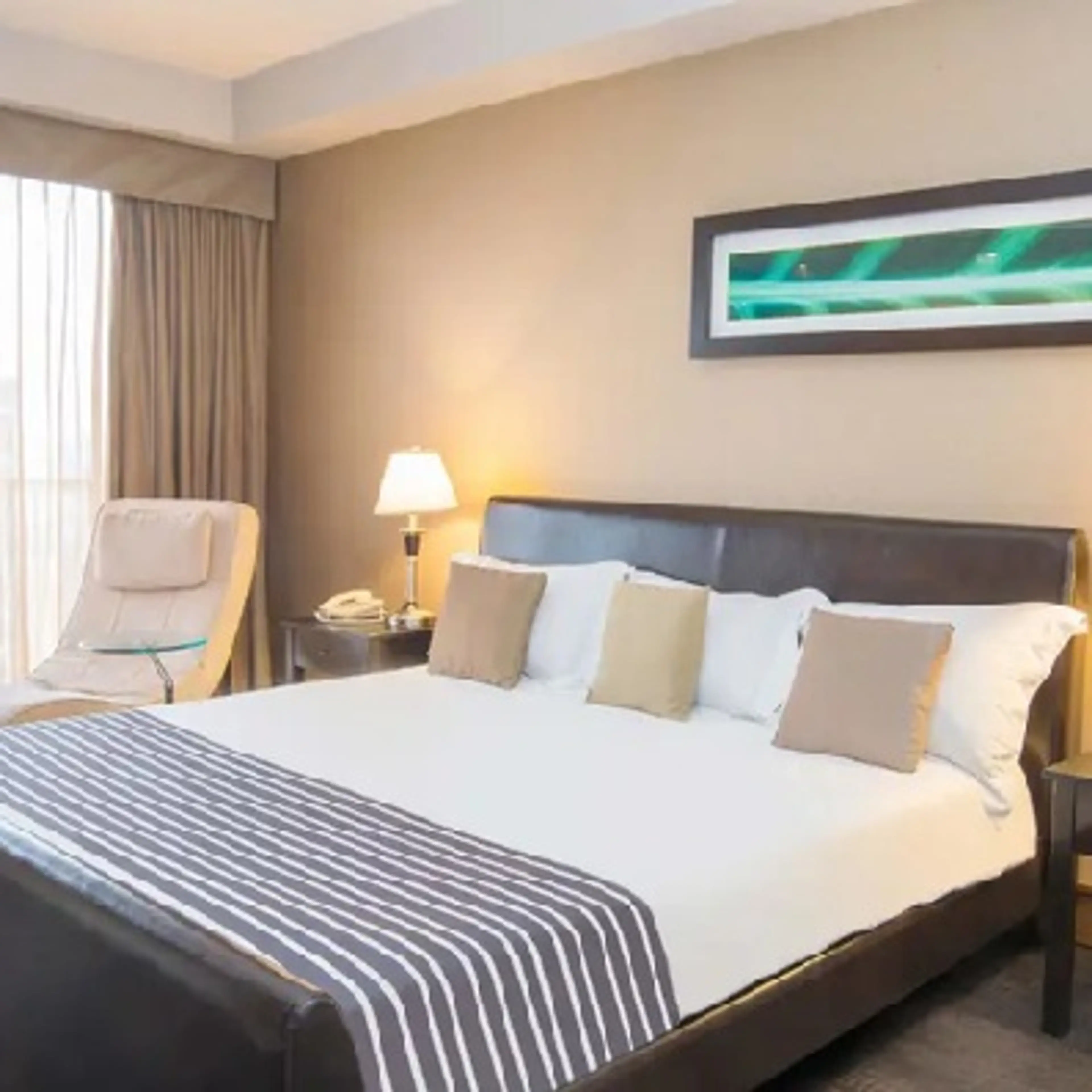 Sandman Suites on Davie - Downtown Vancouver