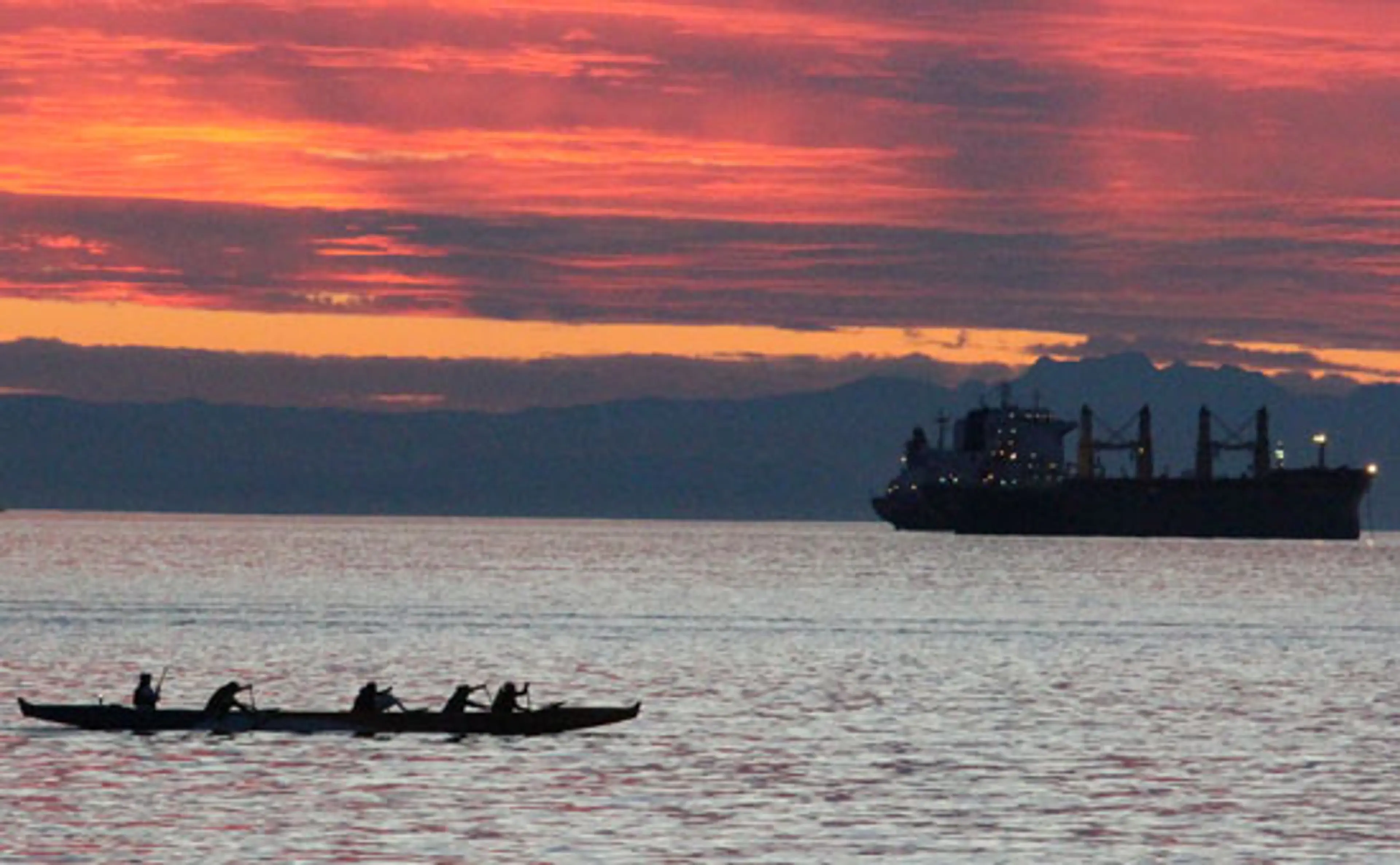 Vancouver’s Great Duo – Paddling & English Bay