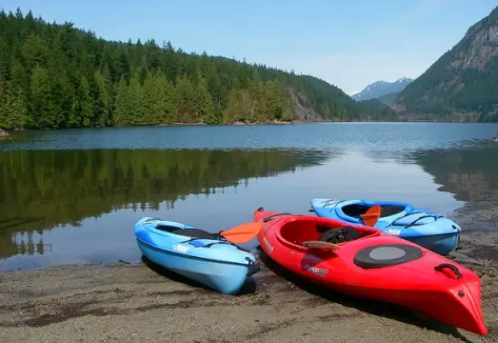Buntzen Lake | Photo: Flickr