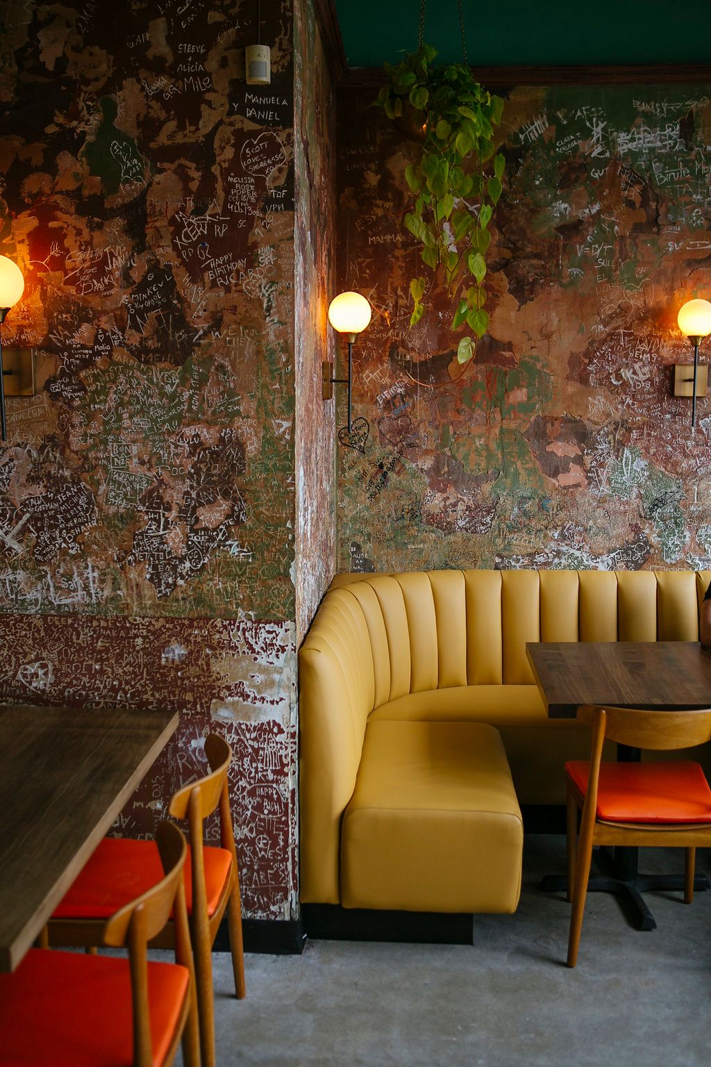 Sign Your Name On The Wall