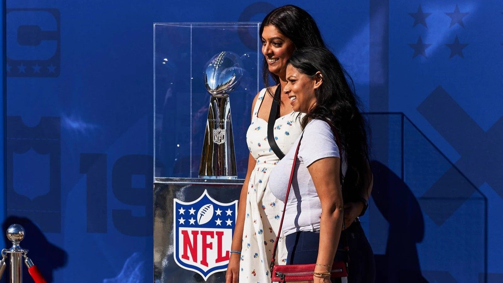 w-1600h-900-a39769-2025-saltxc-nfl-redzone-montreal-05-sm