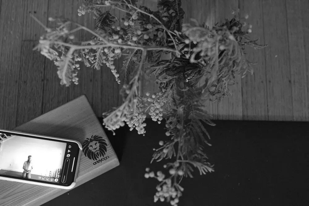 Live stream digital yoga classes in Vancouver