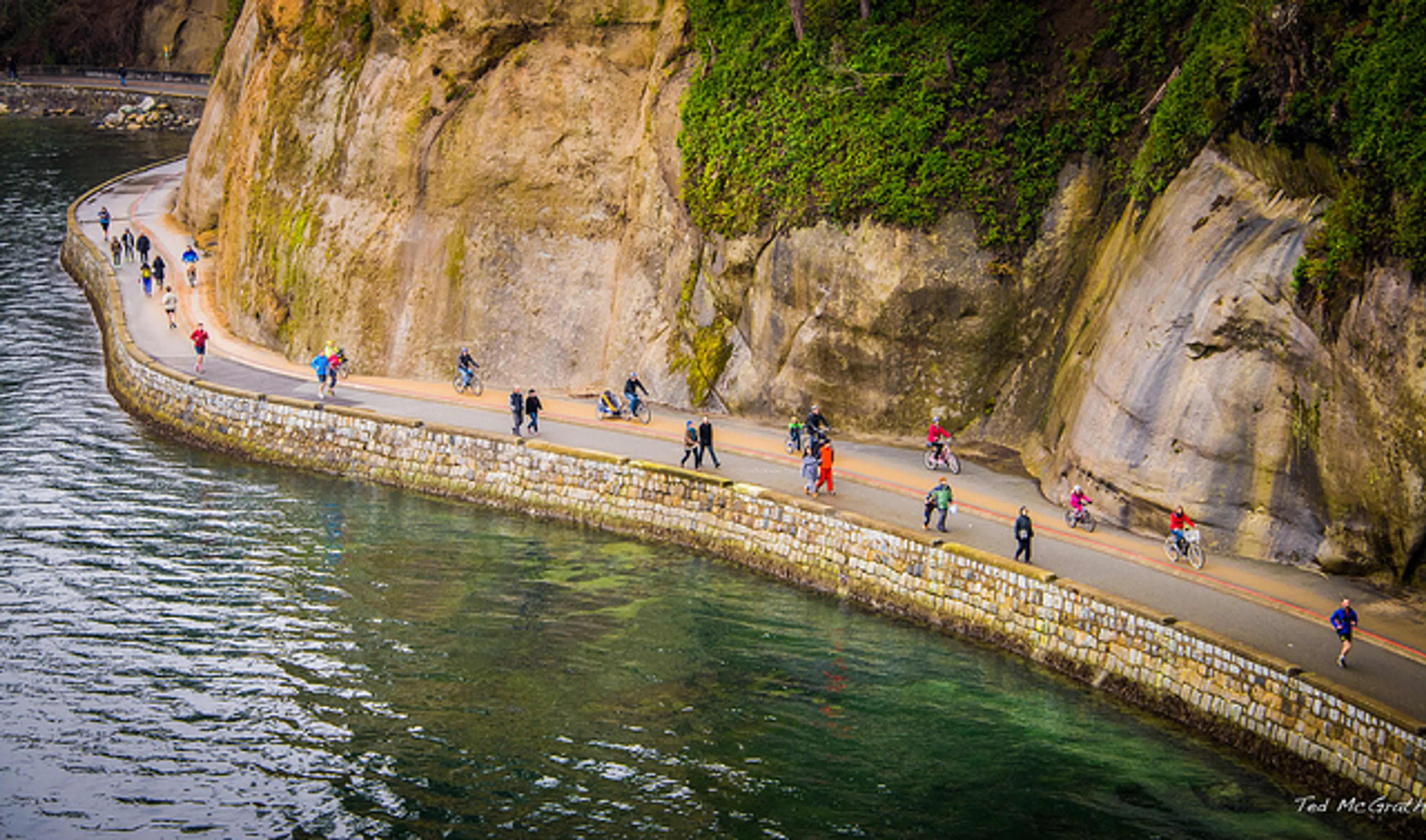 stanley park seawall