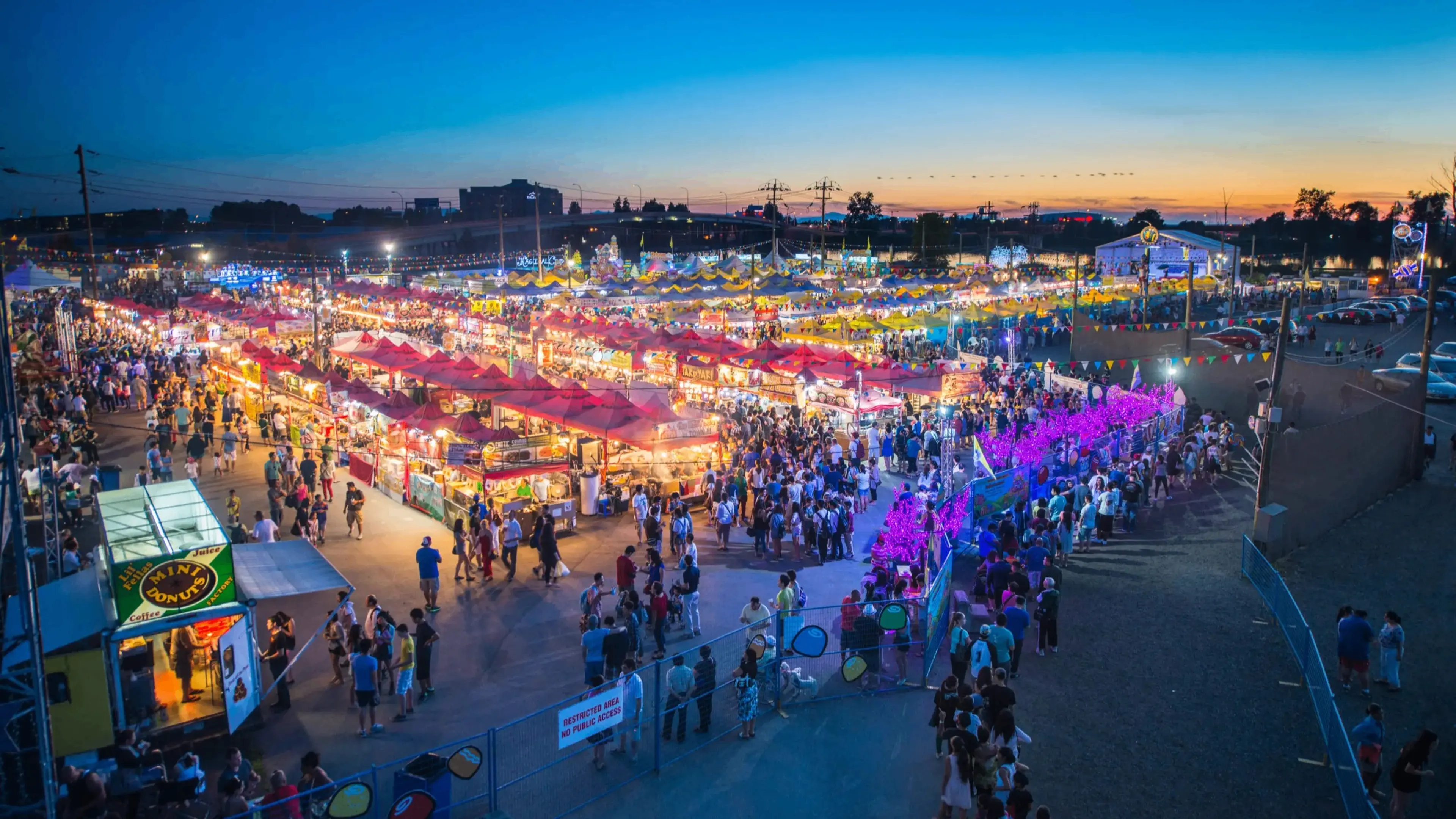 w-2560h-1440-1dae7a-Night-Market-1-scaled