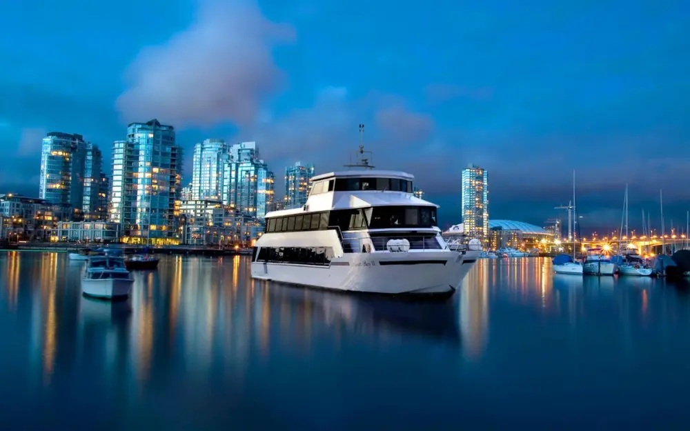 sunset_bay_yacht0_b8dc316d-5056-b3a8-4966f4af1699c61c