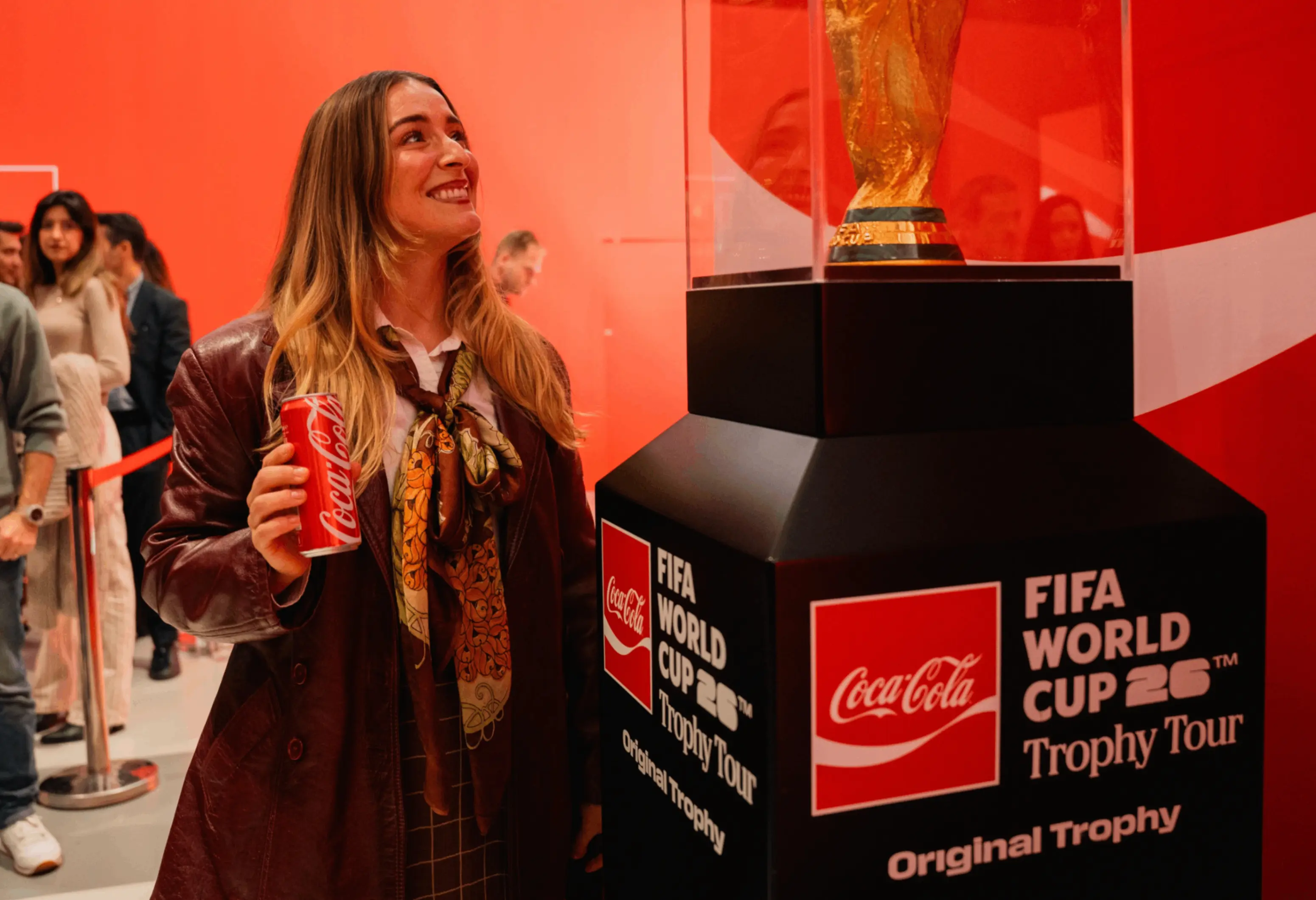 w-6309h-3549-8b0b03-fifa-world-cupyao-trophy-tour-by-coca-cola-trophy-2