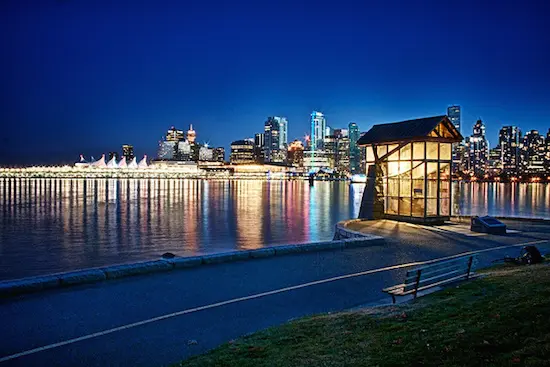 Kids in Vancouver: 6 Spots To Enjoy An Evening Stroll