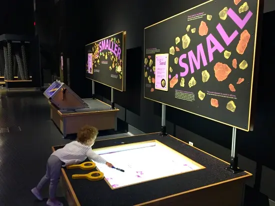 Sand Table | Photo: Bianca Bujan