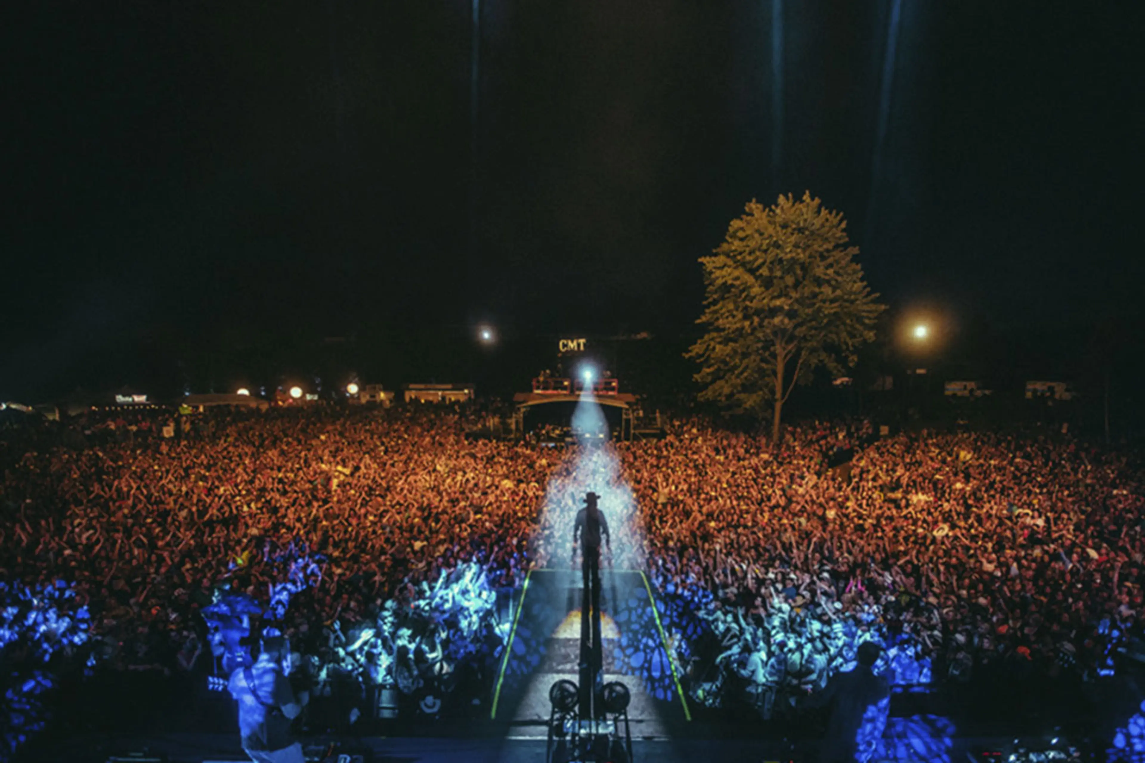 le-about-01_B5D3C469-F4DC-7B03-71AFDBBD92E5BFA9-b5d3c34400beef3_b5d3cdaa-9ffa-9963-f79056f418352816