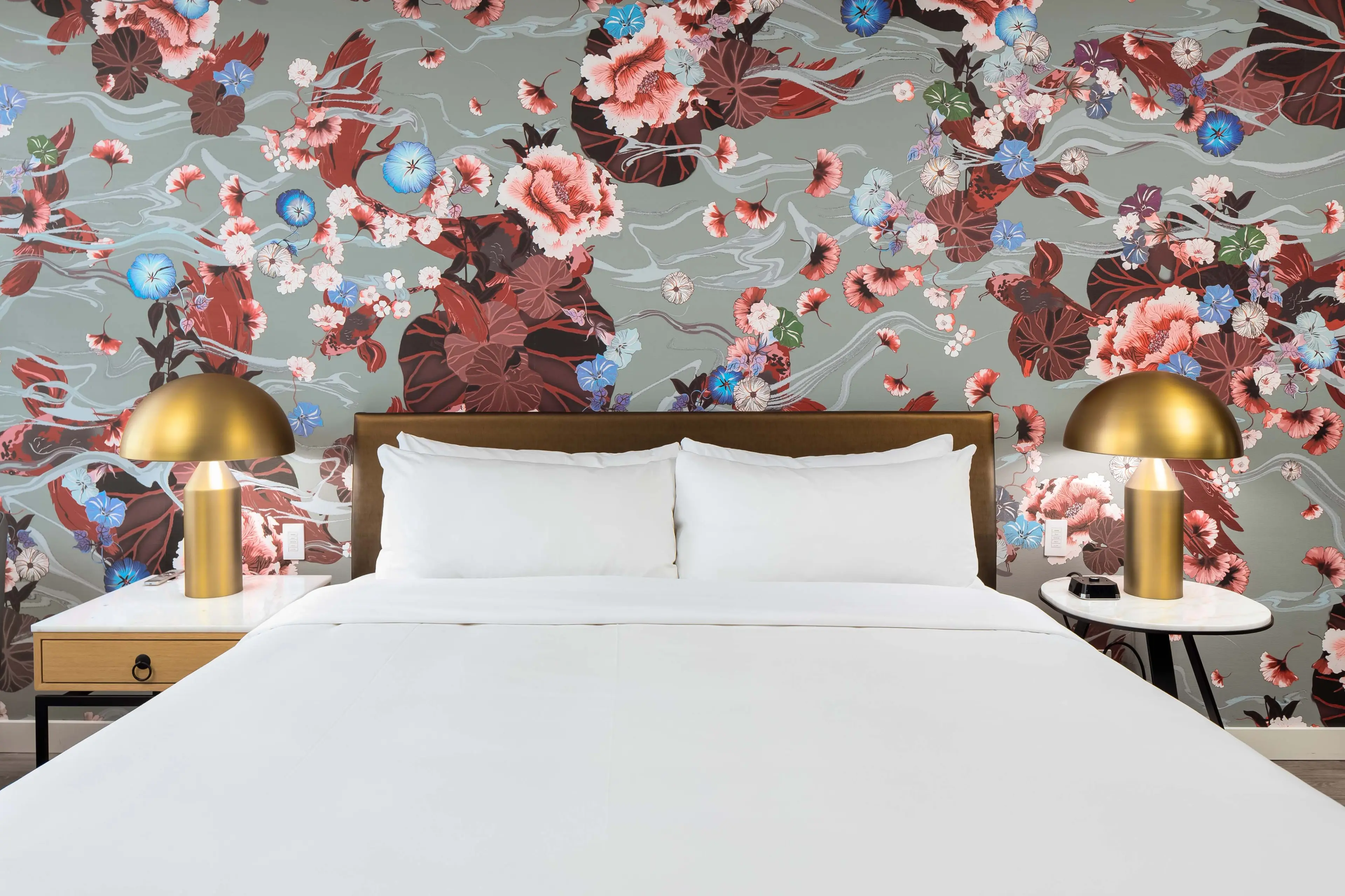 Deluxe King Room Bed, Versante Hotel