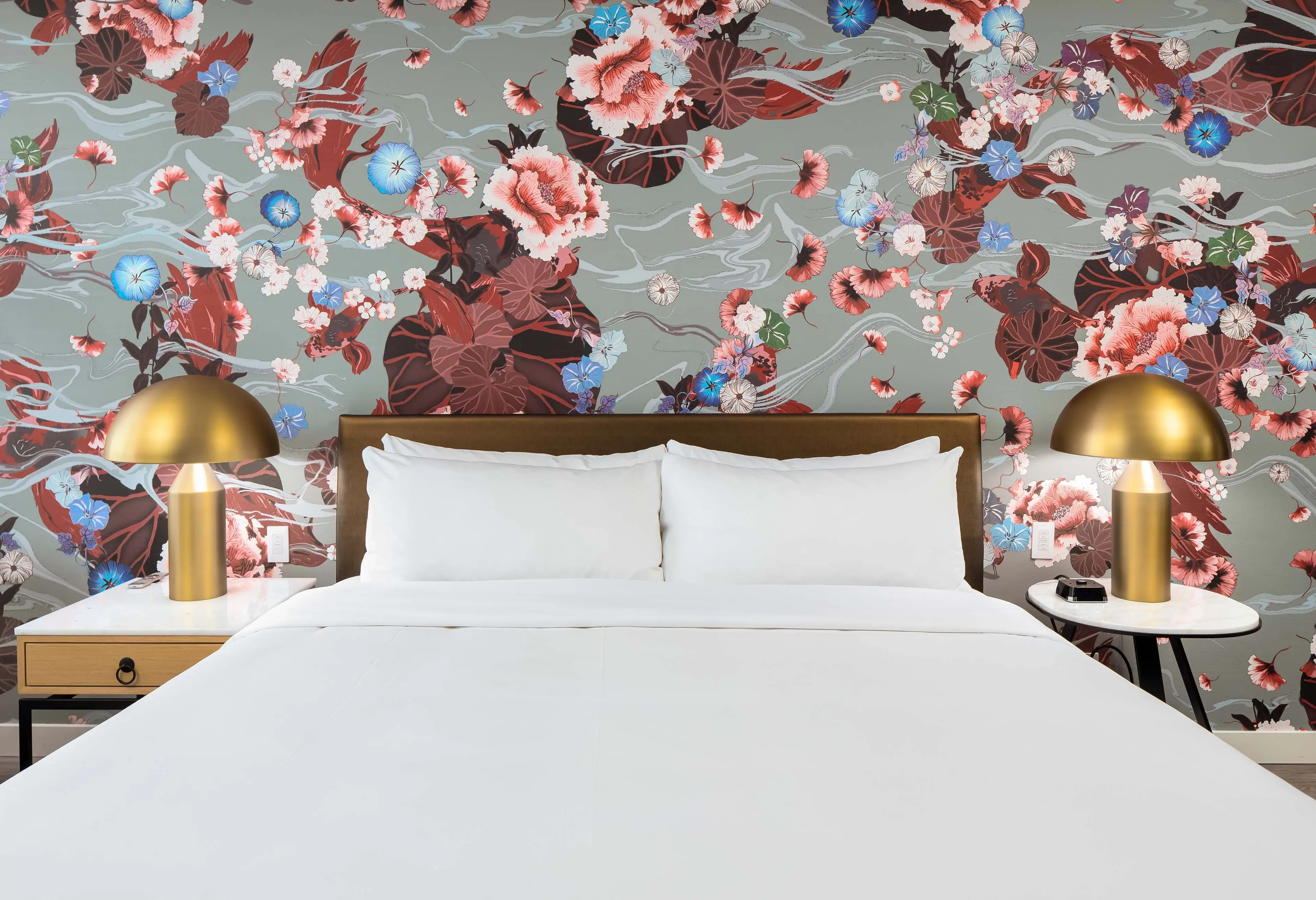 Deluxe King Room Bed, Versante Hotel