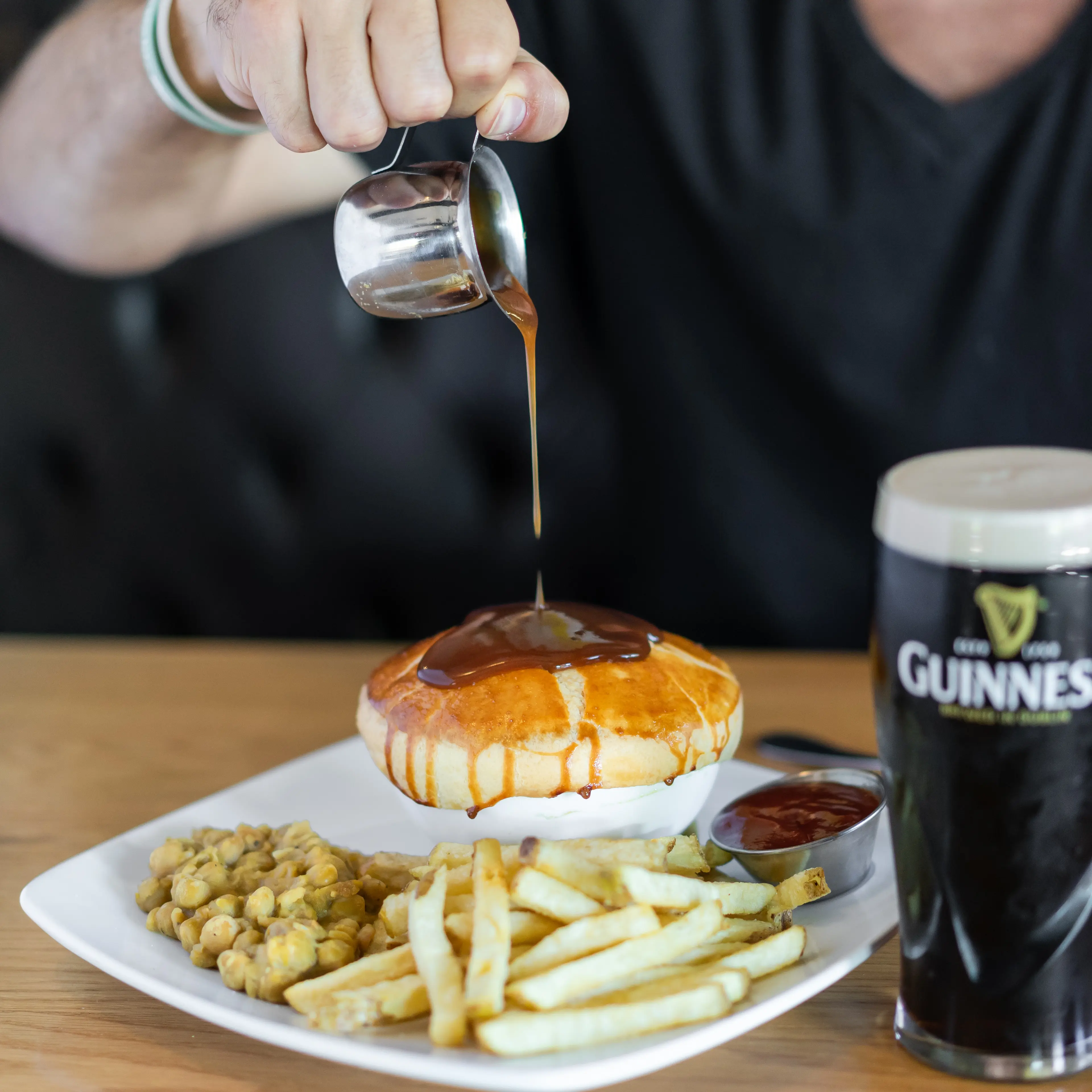 Guiness-pie_662B15D2-0A87-4282-AFD443B04C54771F_a92be4c7-a926-4466-90dc9b3eddbb7c18