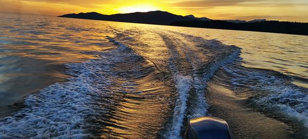 Sunset with Granville Island Boat Rentals