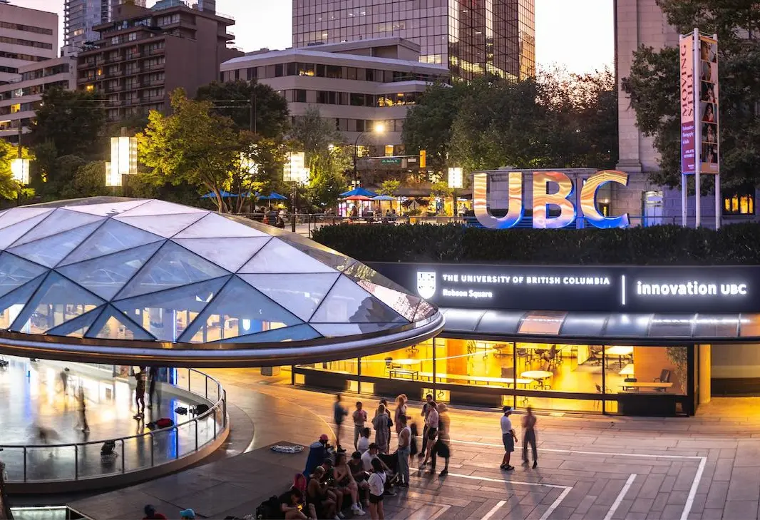 ubc_robson_square-header-1920x700_about-us_6EB355A4-D56F-8797-A630A6DFAF25F8EC-6eb35174dfdd2ab_6eb3db02-07dc-62dc-d236d08d0005d2cd