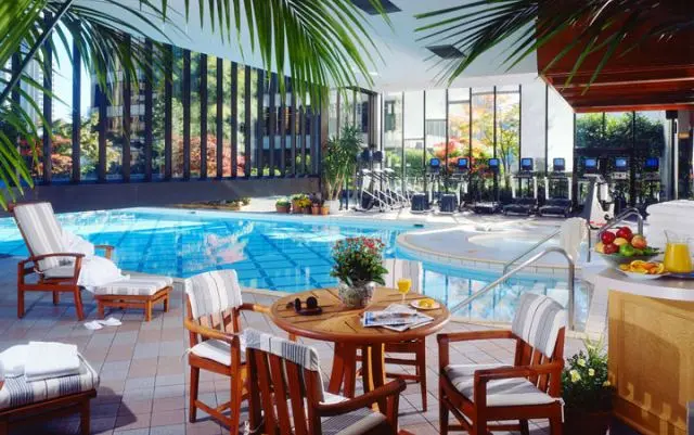Splash Away Winter – 6 Vancouver Hotels with (Heated!) Indoor Pools