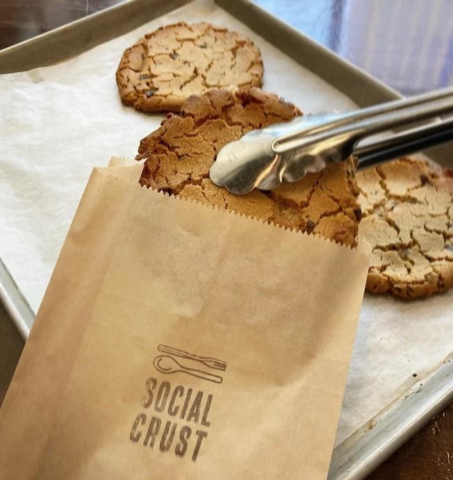 social crust