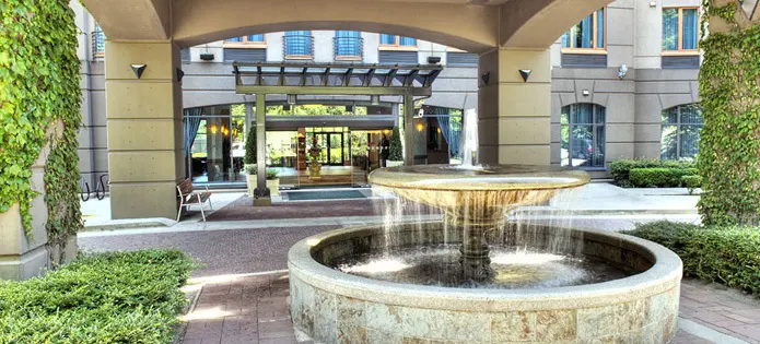 Holiday Inn & Suites North Vancouver