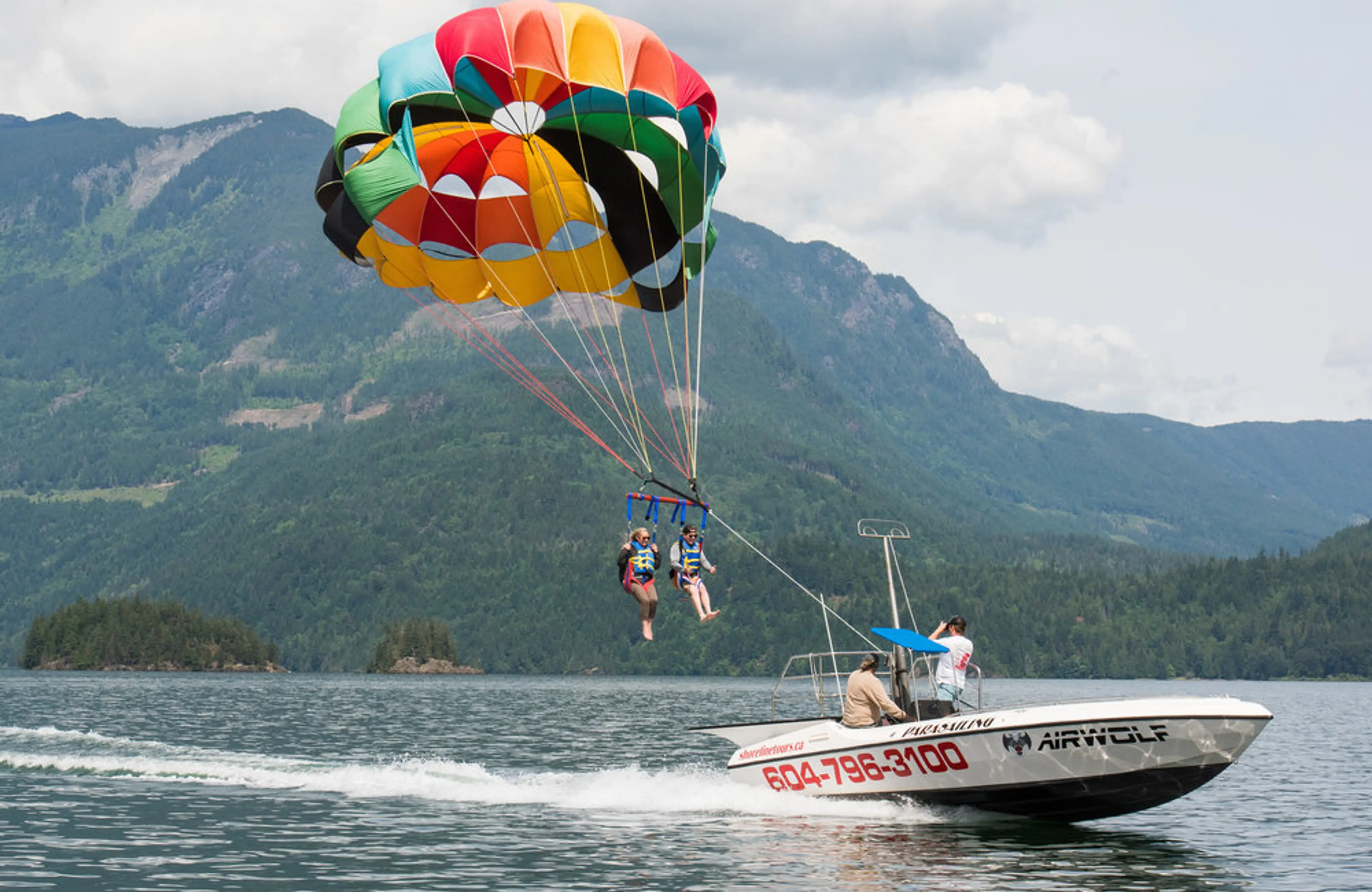 parasailing harrison hot springs