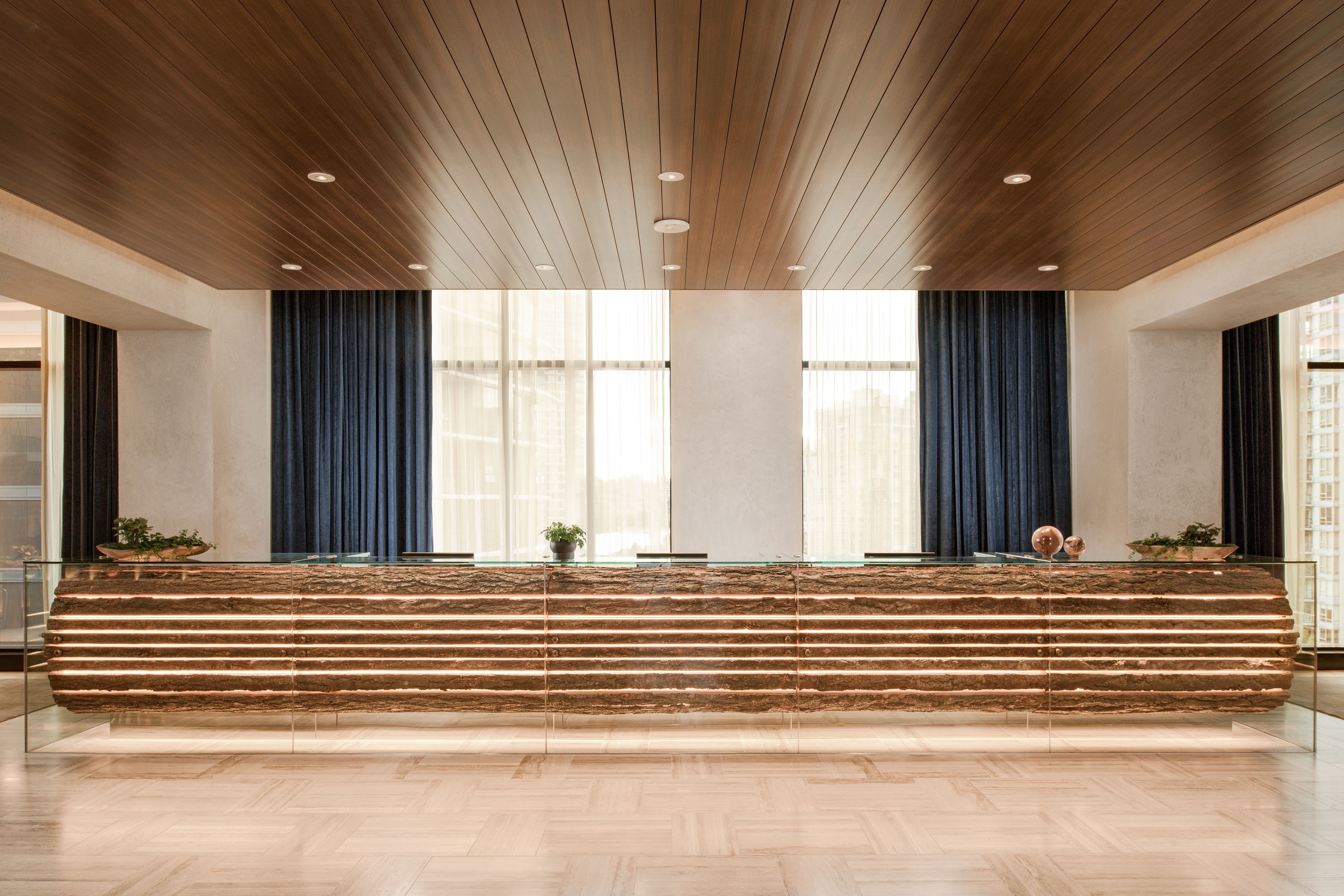 the DOUGLAS Front Desk