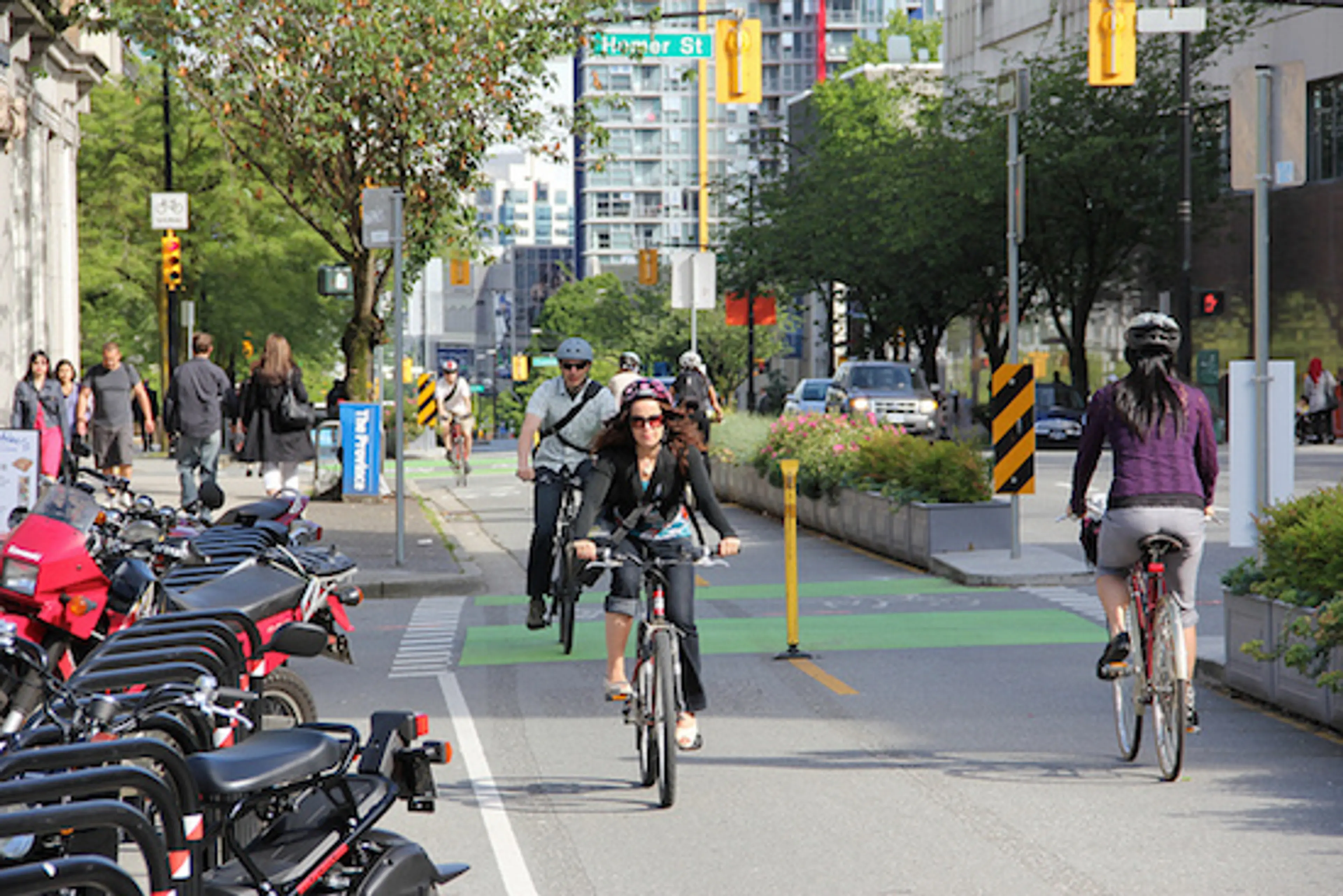 Commercial Drive Bike Lane Plan Attracts Mixed Reviews in Vancouver