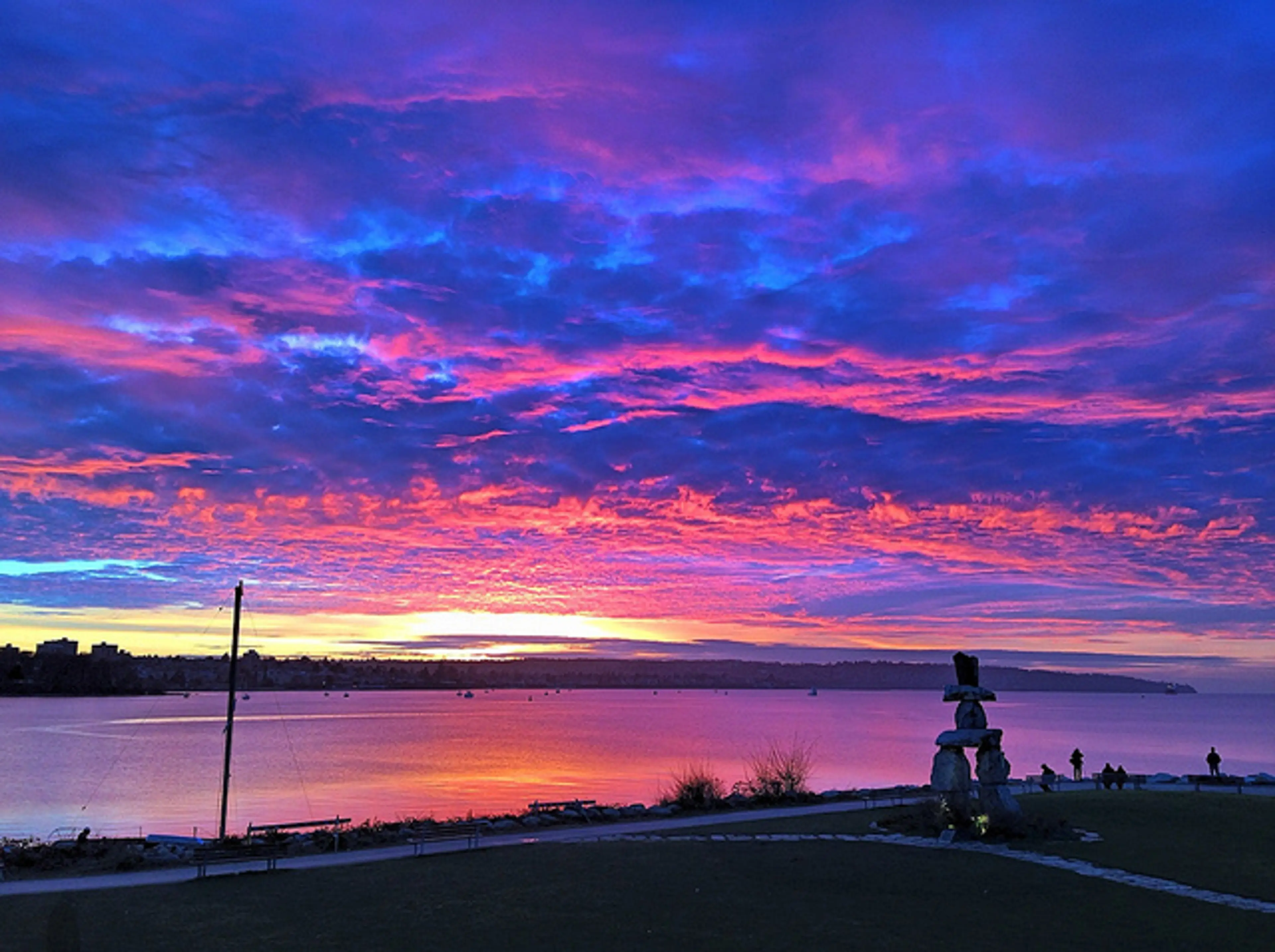 where to watch sunset vancouver
