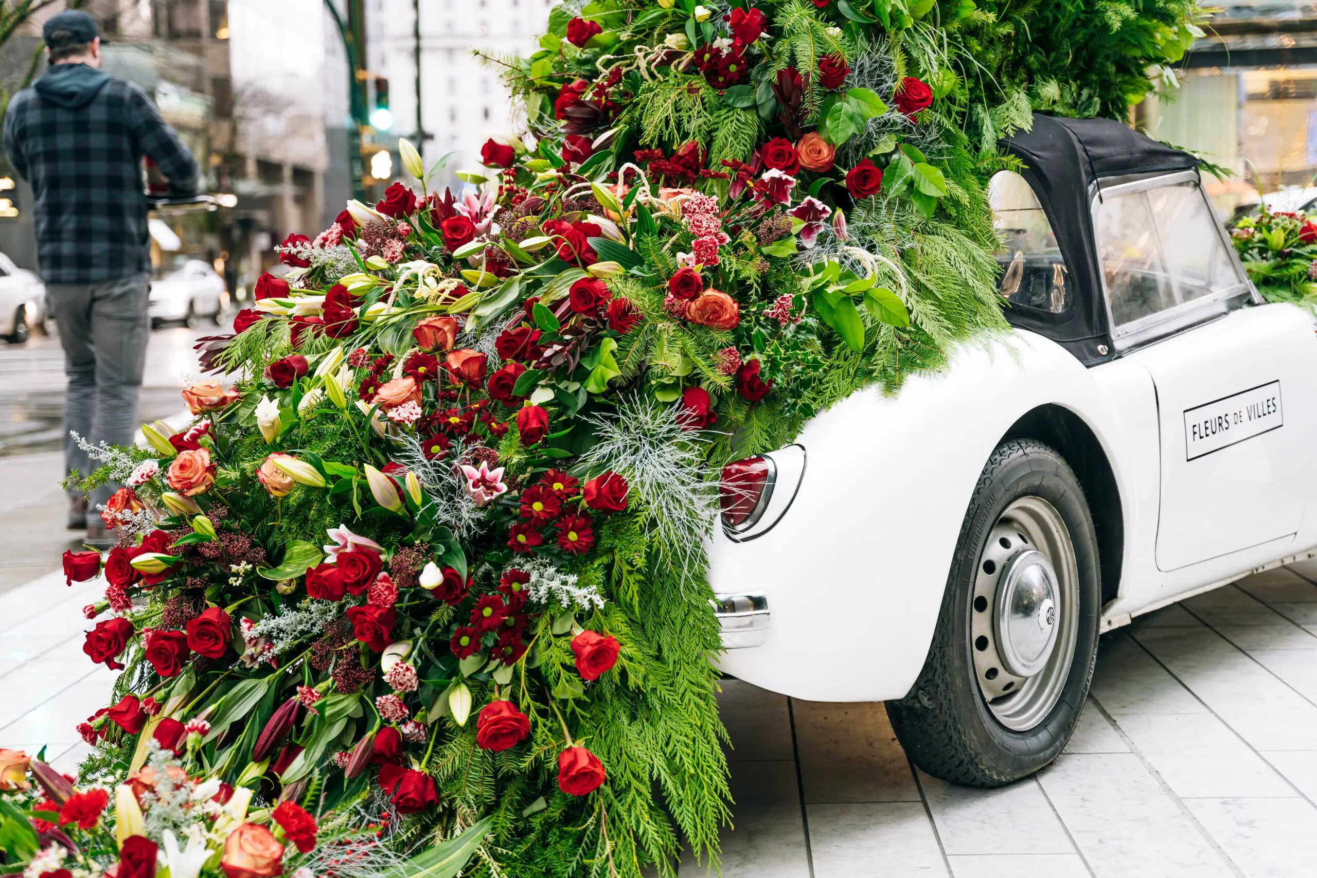 Celebrate the Holiday Season with Fleurs de Villes NOËL, Vancouver’s Only Festive Floral Trail