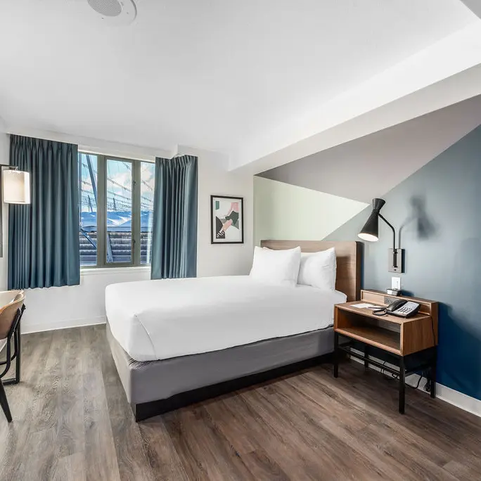 YWCA Hotel - Queen Room