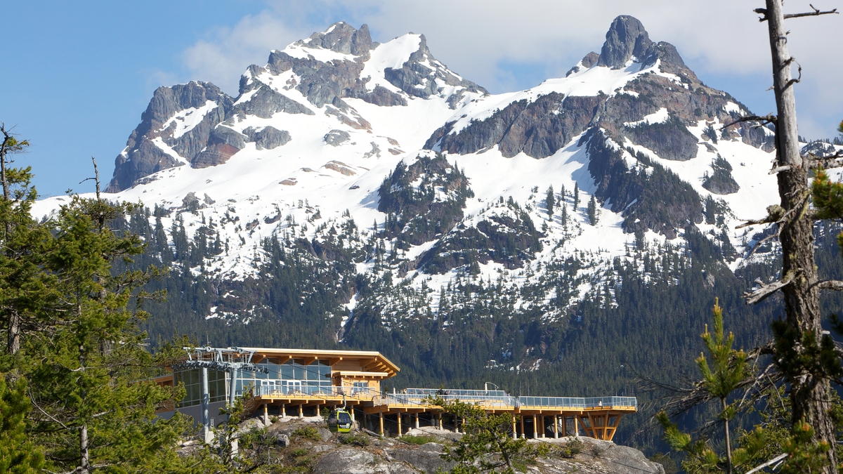 Summit lodge at the Sea to Sky Gondola
