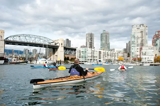 Escape from Land Life – Paddle Vancouver