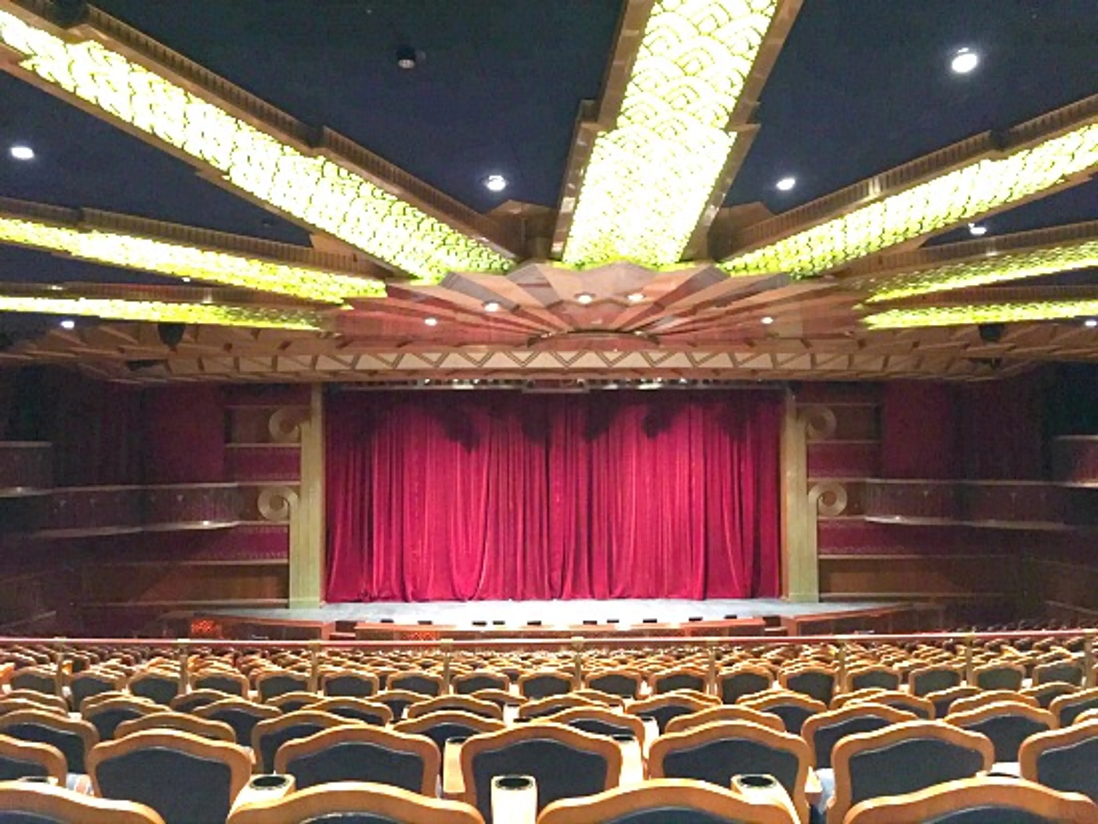 DW Theatre
