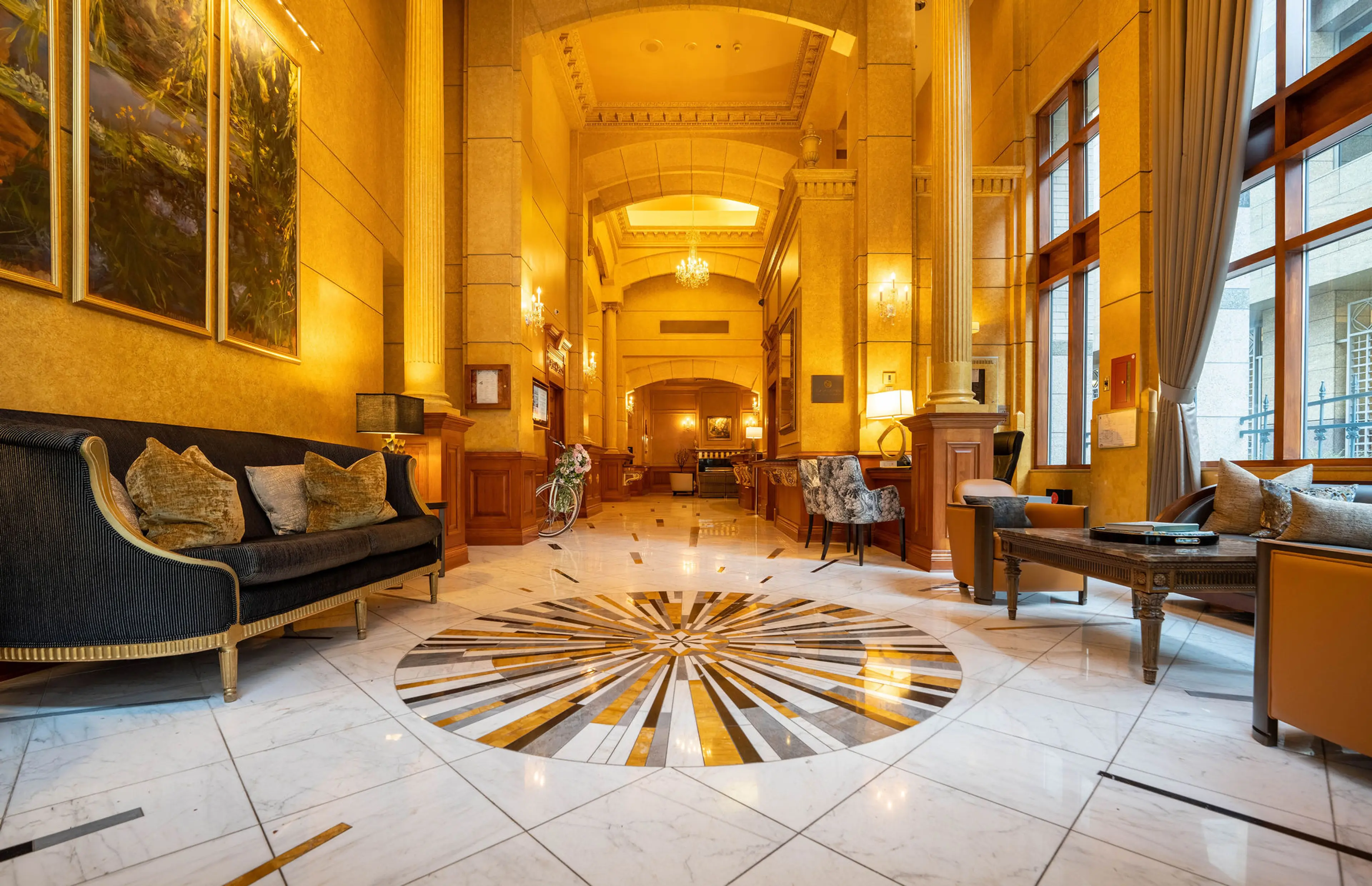 Executive Hotel Le Soleil in Vancouver