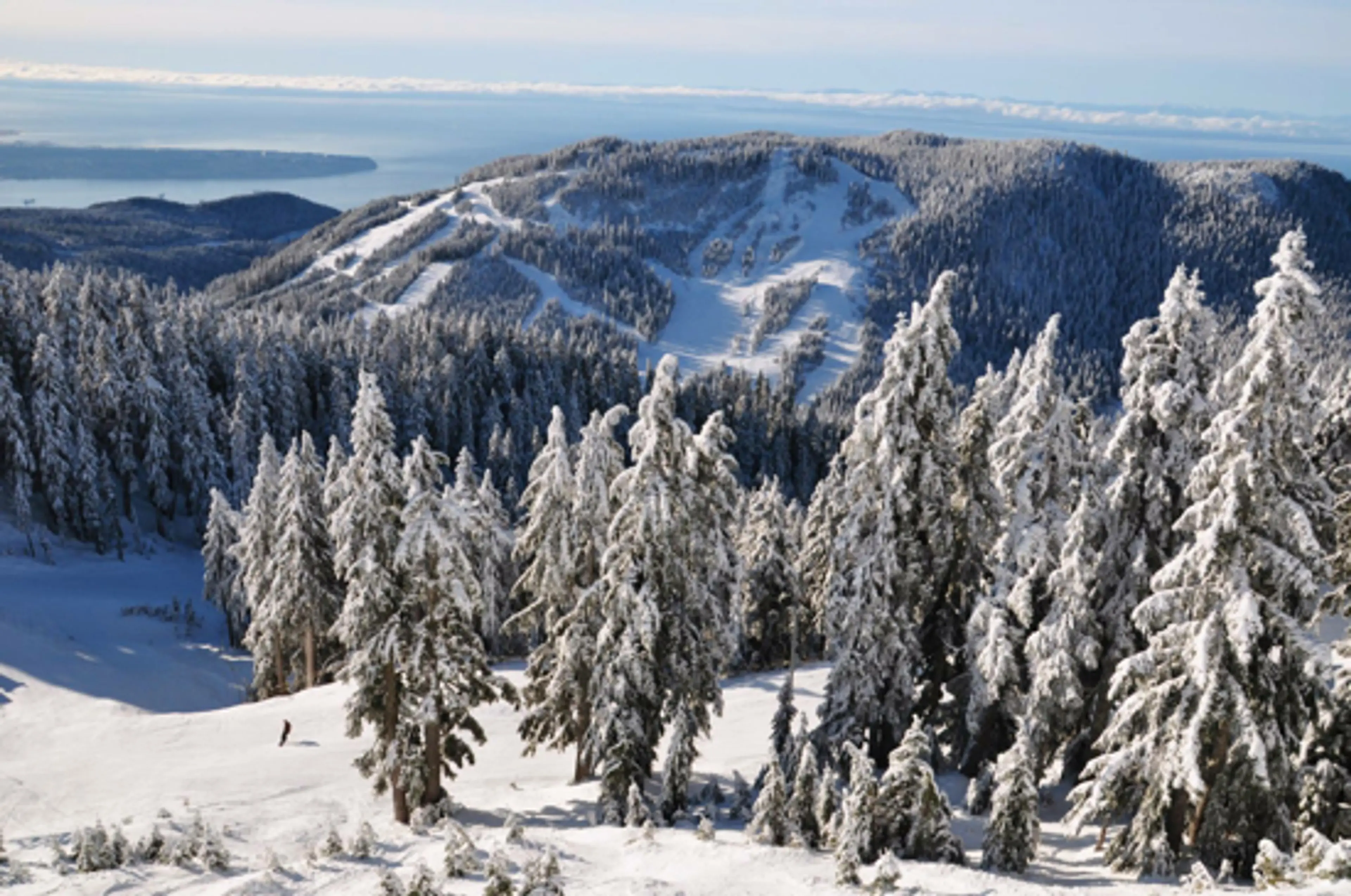 Vancouver Winter Date Idea: Snowboarding at Cypress Mountain