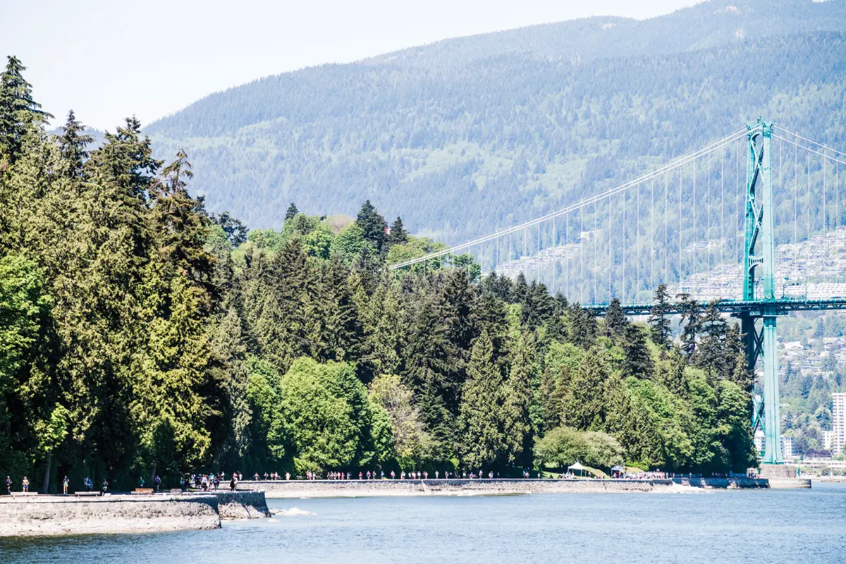 BMOVM.M.Images-Marathon-39-2016-Seawall177.MayliesLang.VancouverMarathon.jpg