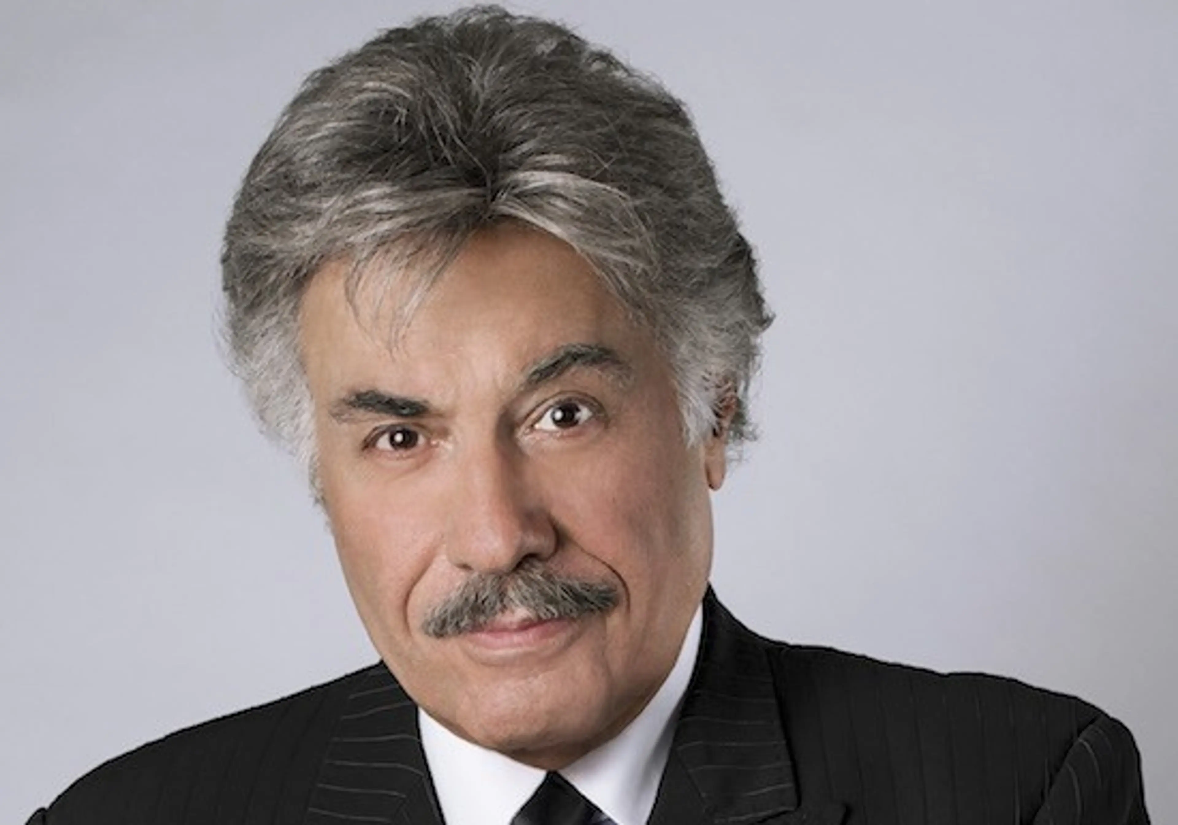 10 reasons to see music legend Tony Orlando