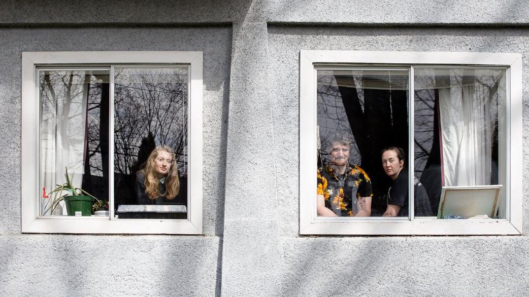 Capturing Distanced Moments in Vancouver