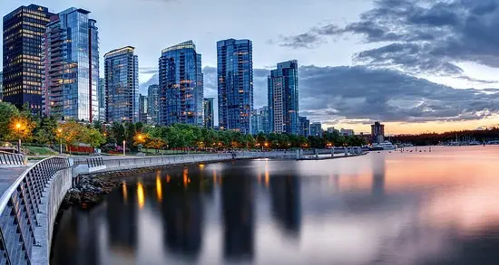 Coal Harbour Seawall | Photo: Patrick Lundgren (Flickr)