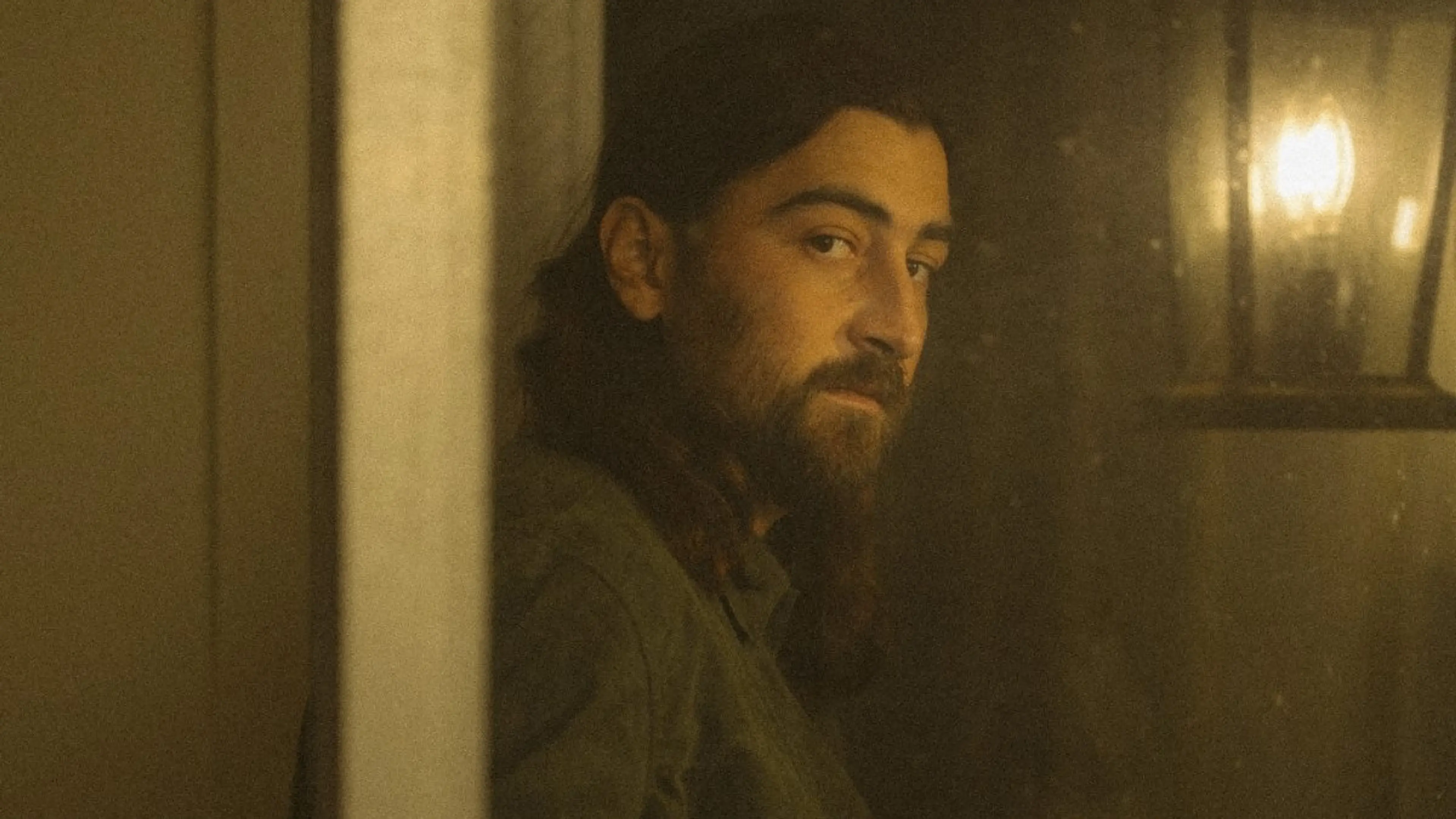 w-1200h-675-f77a34-Noah-Kahan