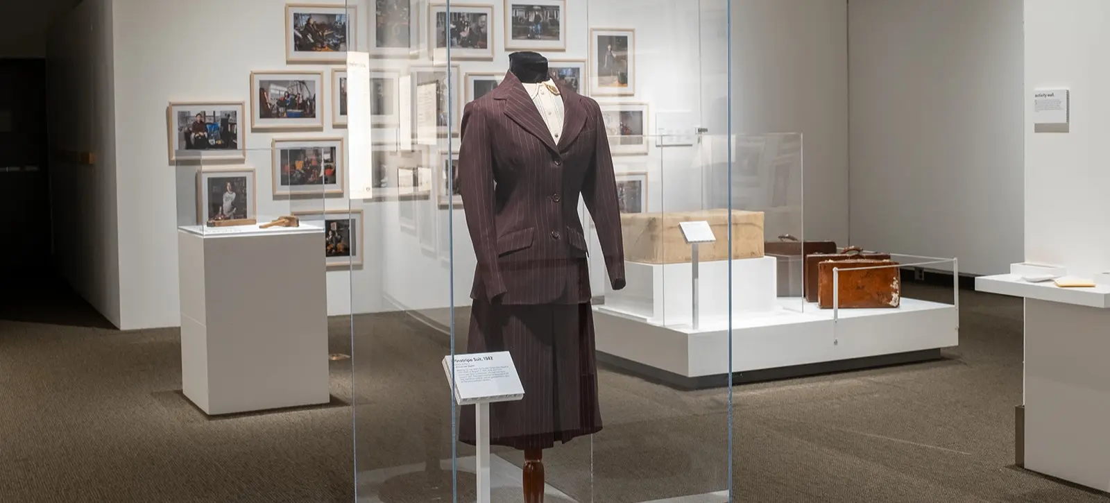 w-1600h-900-4c44de-mov_suitcase_exhibit_011