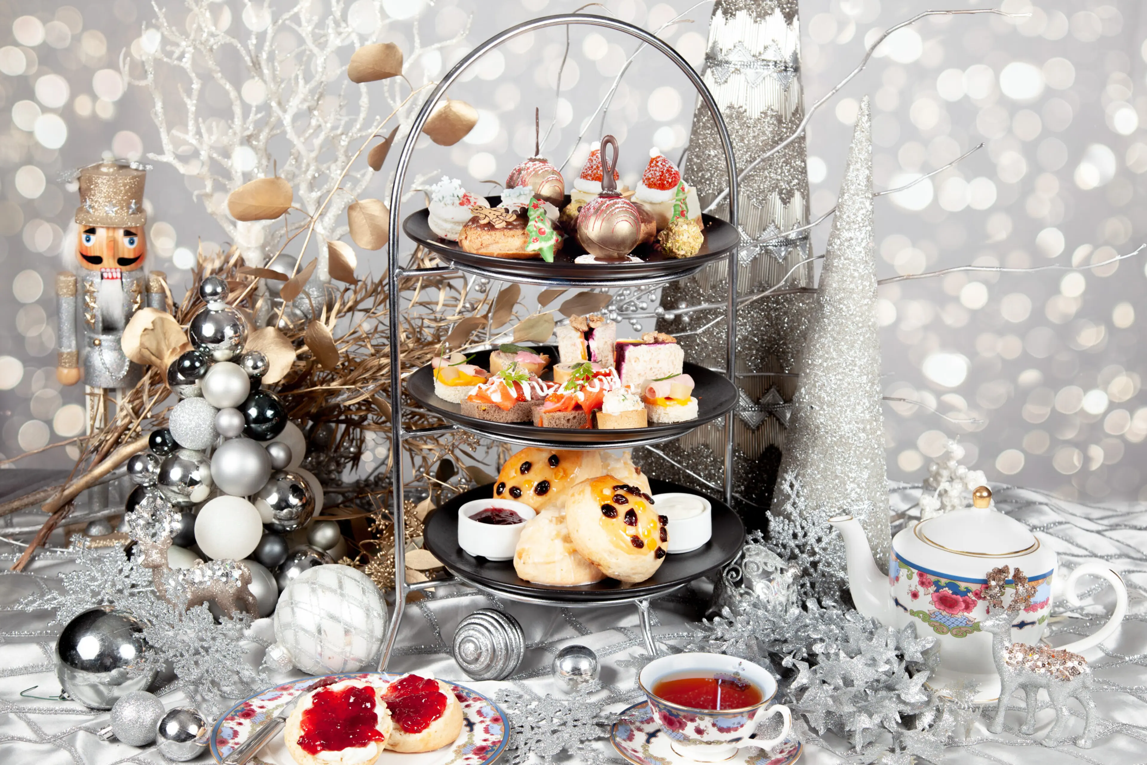 10 Places for a Sumptuous Holiday Meal in Vancouver