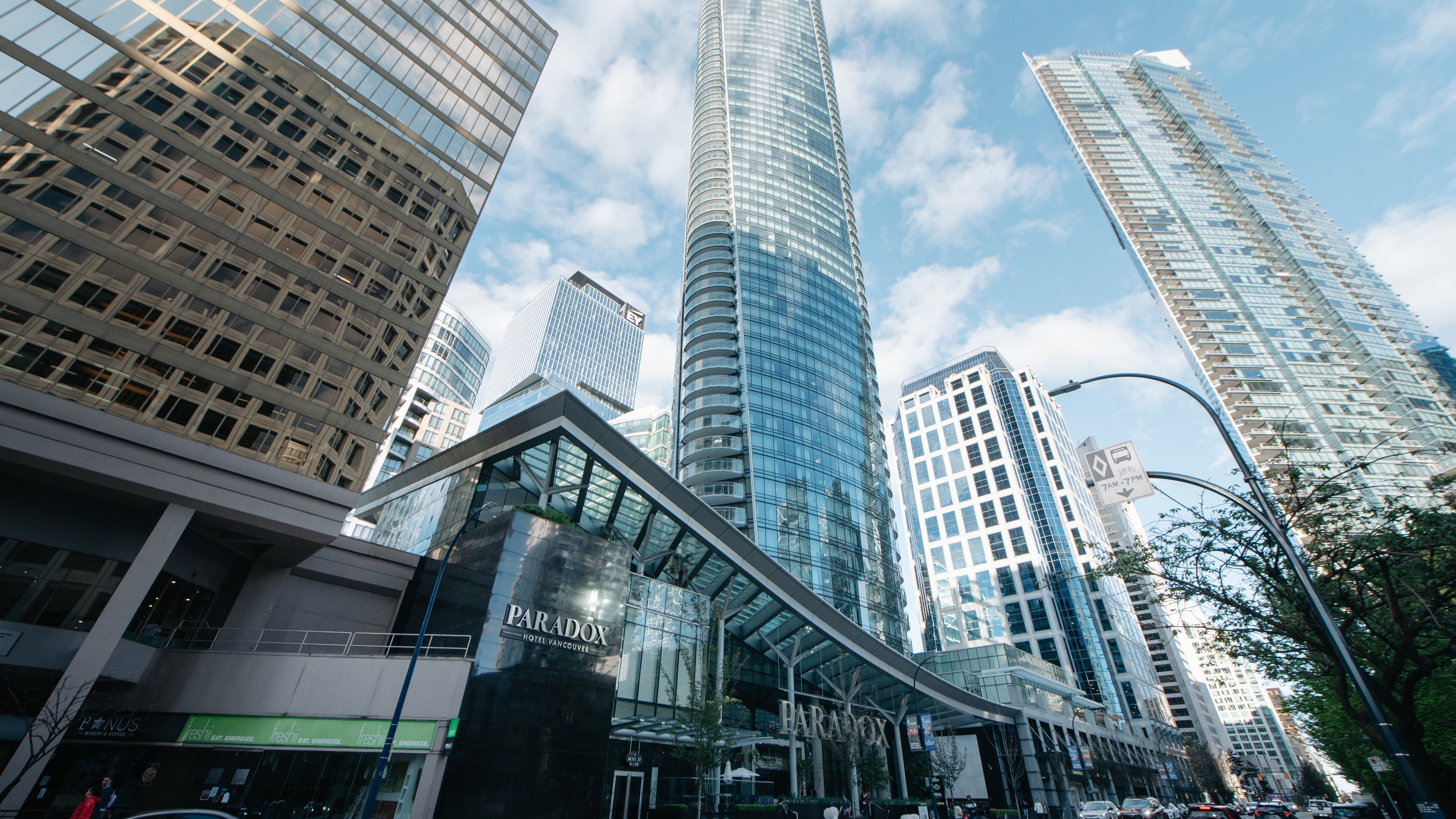 Paradox Hotel Vancouver