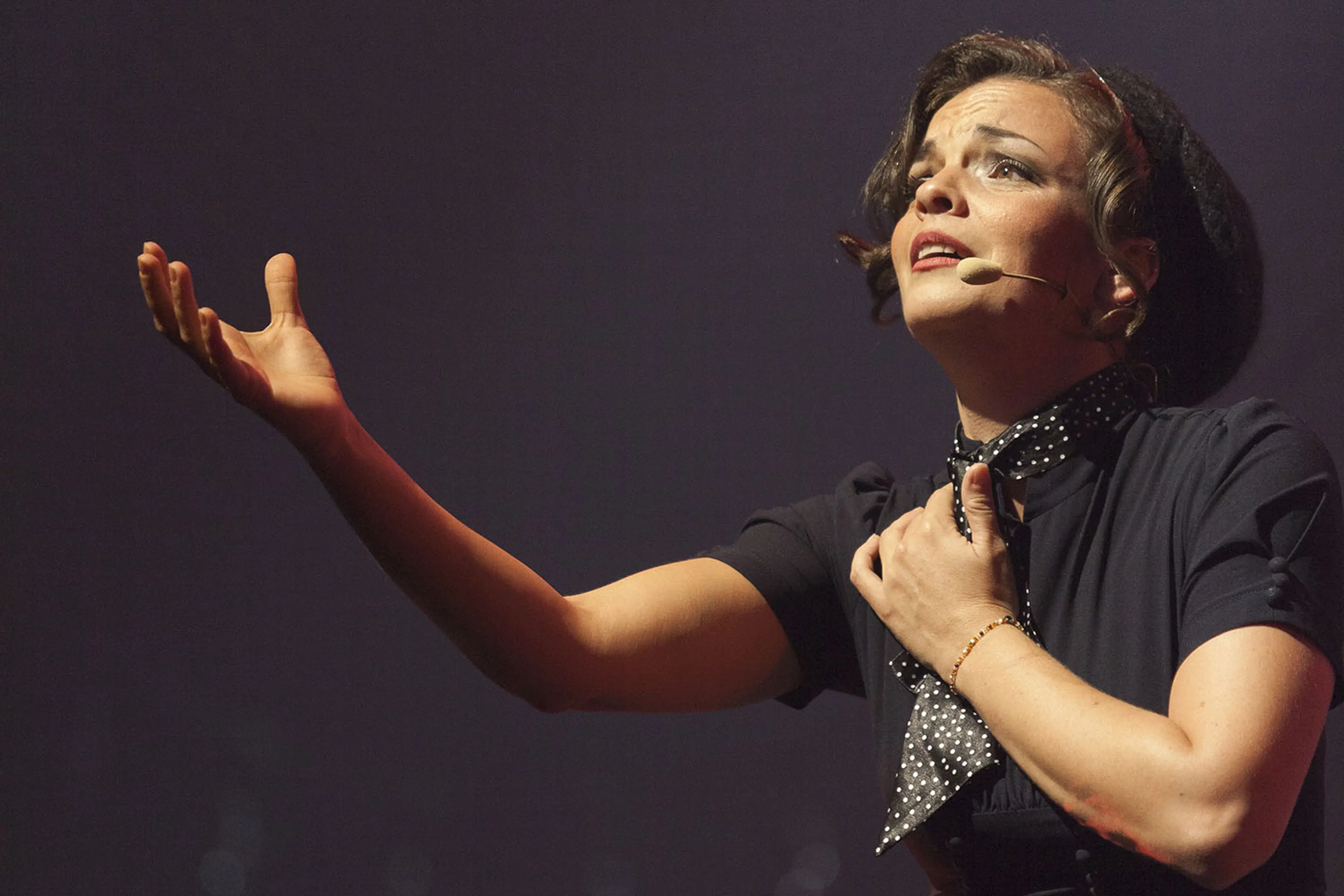 Piaf! The Show comes to Vancouver