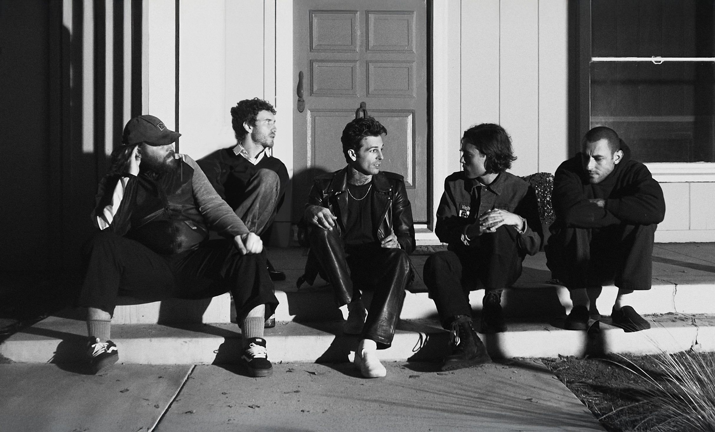 The Neighbourhood: THE WOURLD TOUR