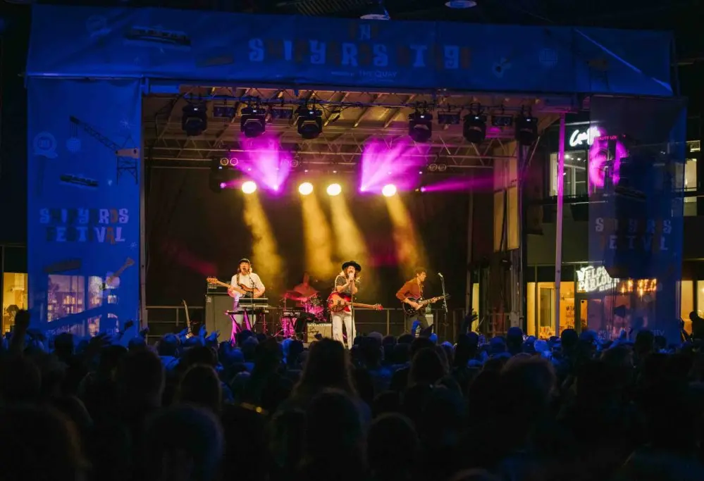 Shipyards-Fest-2024-Brandon-Artis-260-1024x683_1C6F782C-A6AD-7818-4672D55C4A088734-1c6f7743d908d1d_1c6f83ee-068a-aa00-627b28fbe9aeaf91